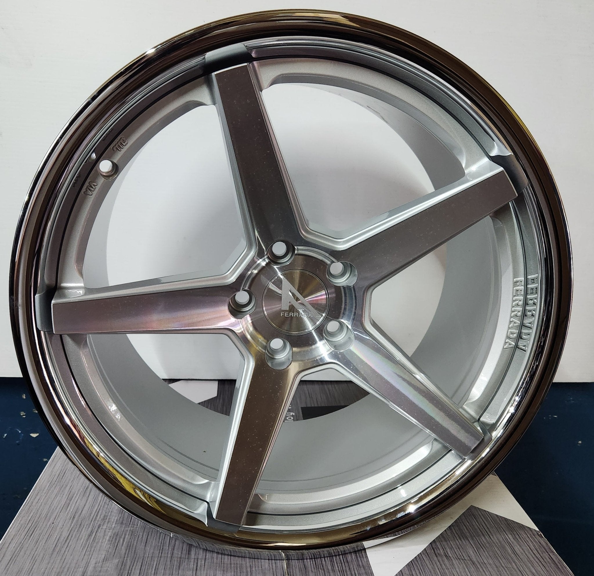 FERRADA FR3 19X9.5 5X114.3 SILVER - Gun Hill Tire House (WTW - WHOLESALE TIRES & WHEELS)