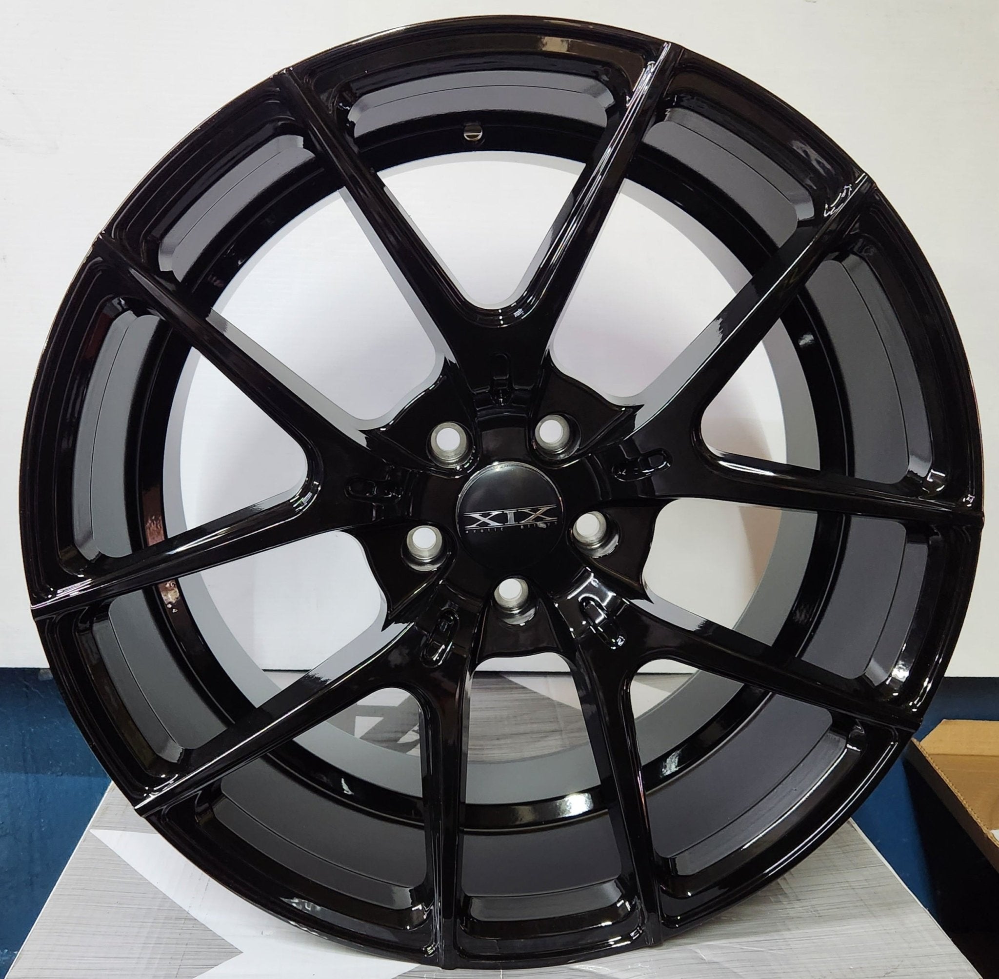 W1405 20X8.5 5X114.3 GLOSS BLACK - Gun Hill Tire House (WTW - WHOLESALE TIRES & WHEELS)