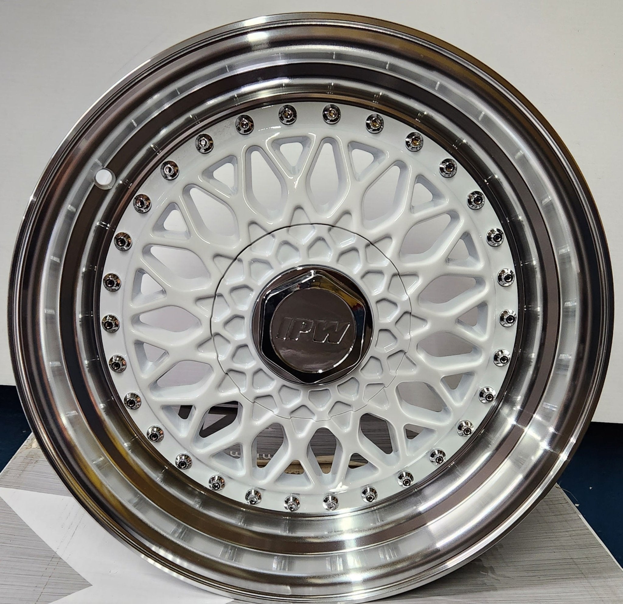 W881R WHEELS 16X7.5 4X100 4X114 WHITE MACHINED LIP WITH RIVET - Gun Hill Tire House (WTW - WHOLESALE TIRES & WHEELS)