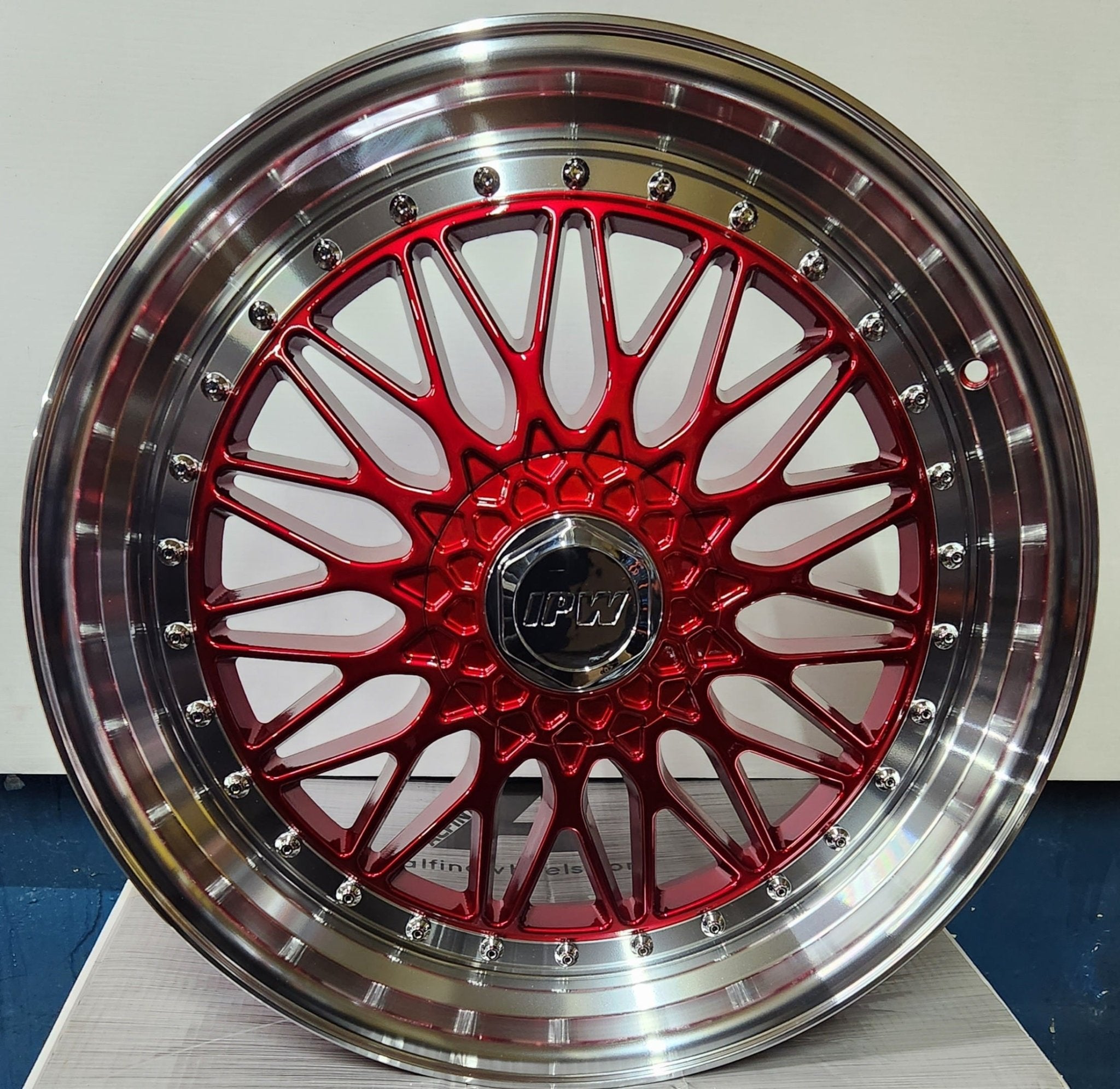 W885 20X9.5 5X114.3 - 5X120 RED MACHINED LIP WITH SILVER - Gun Hill Tire House (WTW - WHOLESALE TIRES & WHEELS)