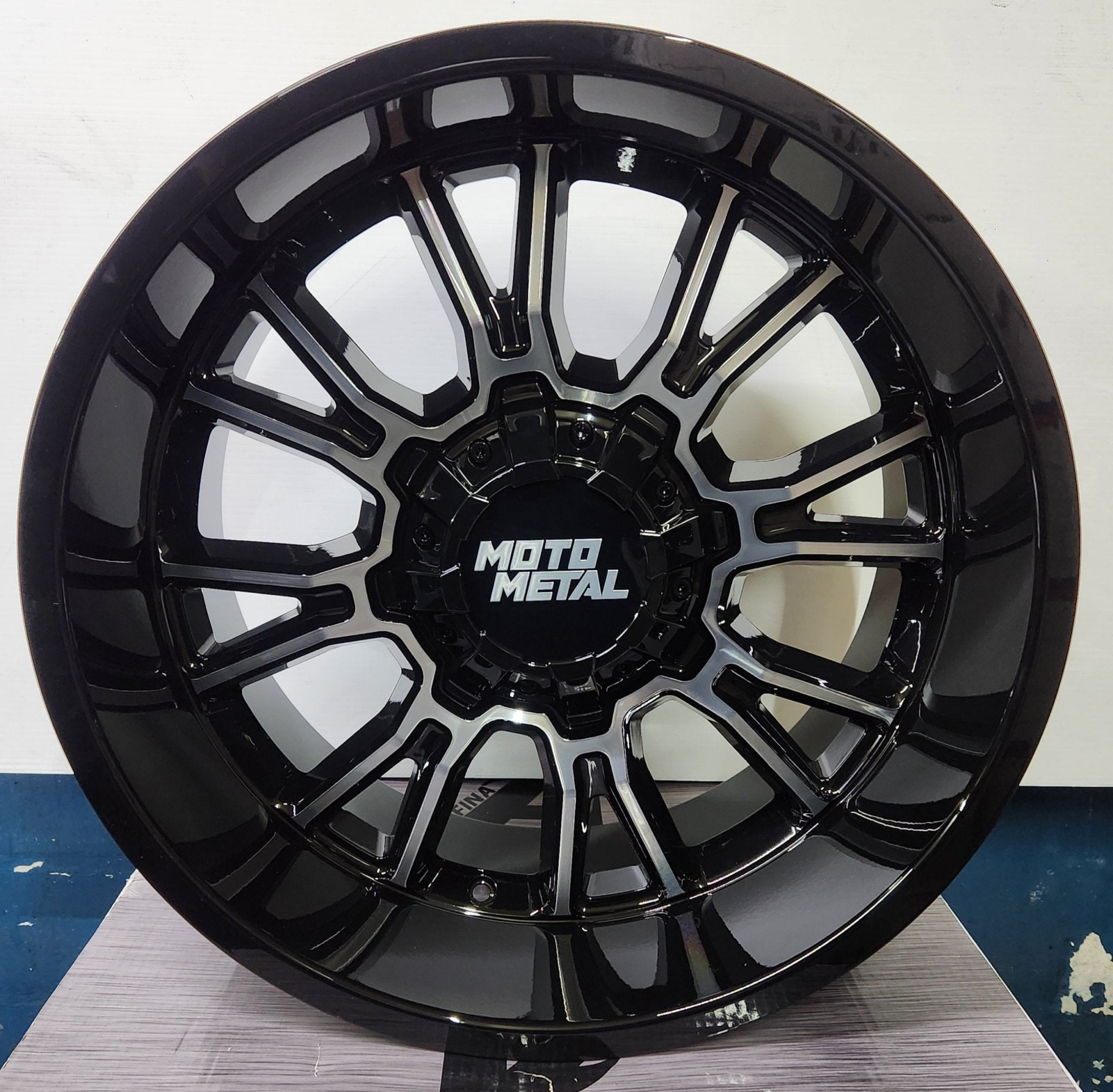 MO810 20x10 5x127 5x139.7 GLOSS BLACK ACHINED - Gun Hill Tire House (WTW - WHOLESALE TIRES & WHEELS)