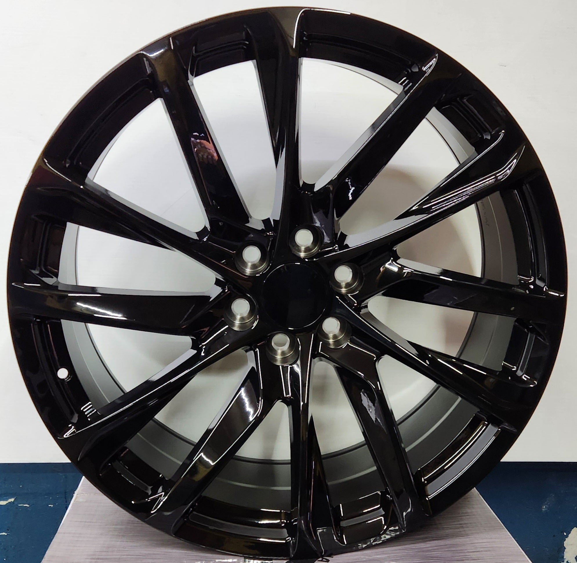 REP205 22X9.0 6X139.7 GLOSS BLACK - Gun Hill Tire House (WTW - WHOLESALE TIRES & WHEELS)
