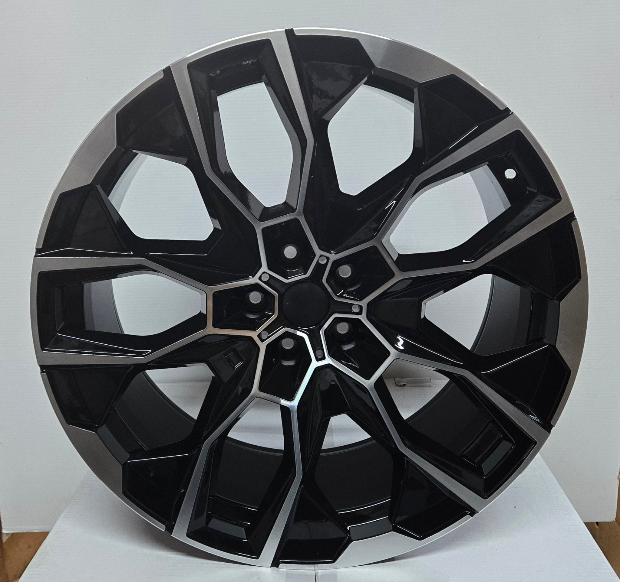 7118 22X9.5 5X120 BLACK MACHINED FACE - Gun Hill Tire House (WTW - WHOLESALE TIRES & WHEELS)