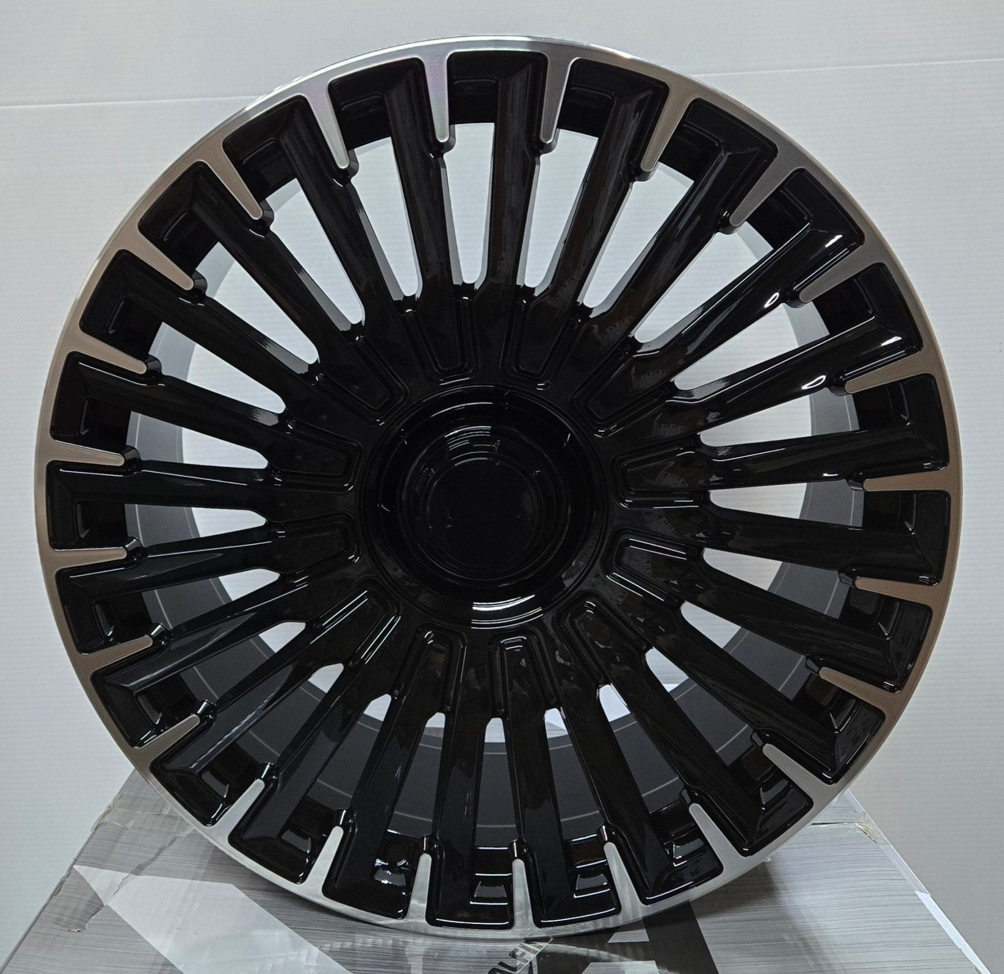 OE - 0425 20X8.5 5X112 PIANO BLACK MACHINED SPOKES - Gun Hill Tire House (WTW - WHOLESALE TIRES & WHEELS)