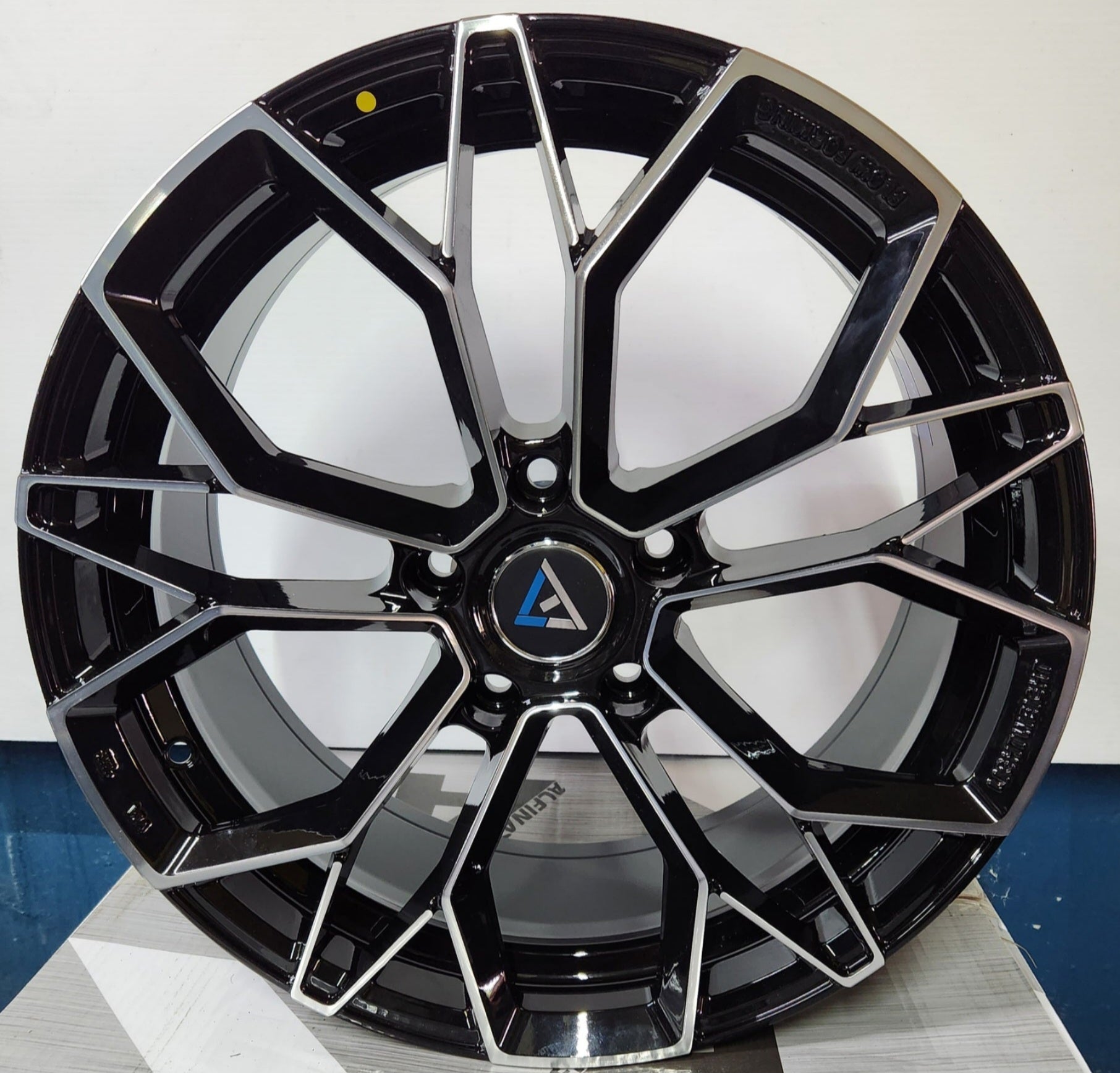 WHEEL LEGEND VLF5 18X9 5X120 PIANO BLACK MACHINE FACE - Gun Hill Tire House (WTW - WHOLESALE TIRES & WHEELS)