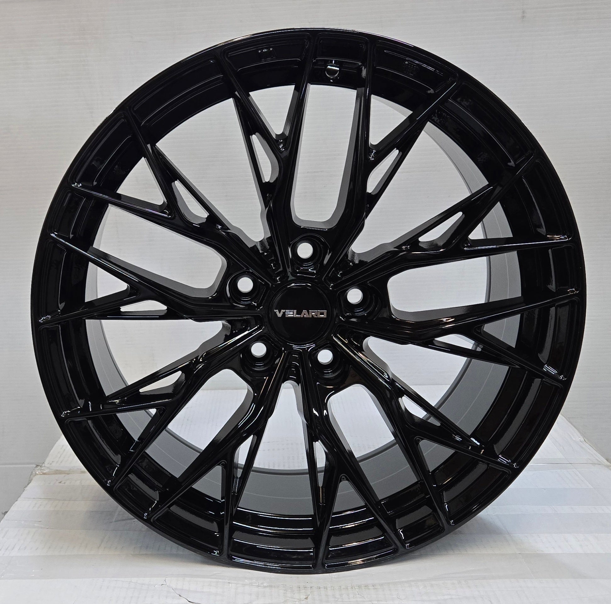 VELARO VR-32 19X8.5 5X114.3 GLOSS BLACK - Gun Hill Tire House (WTW-WHOLESALE TIRES & WHEELS)