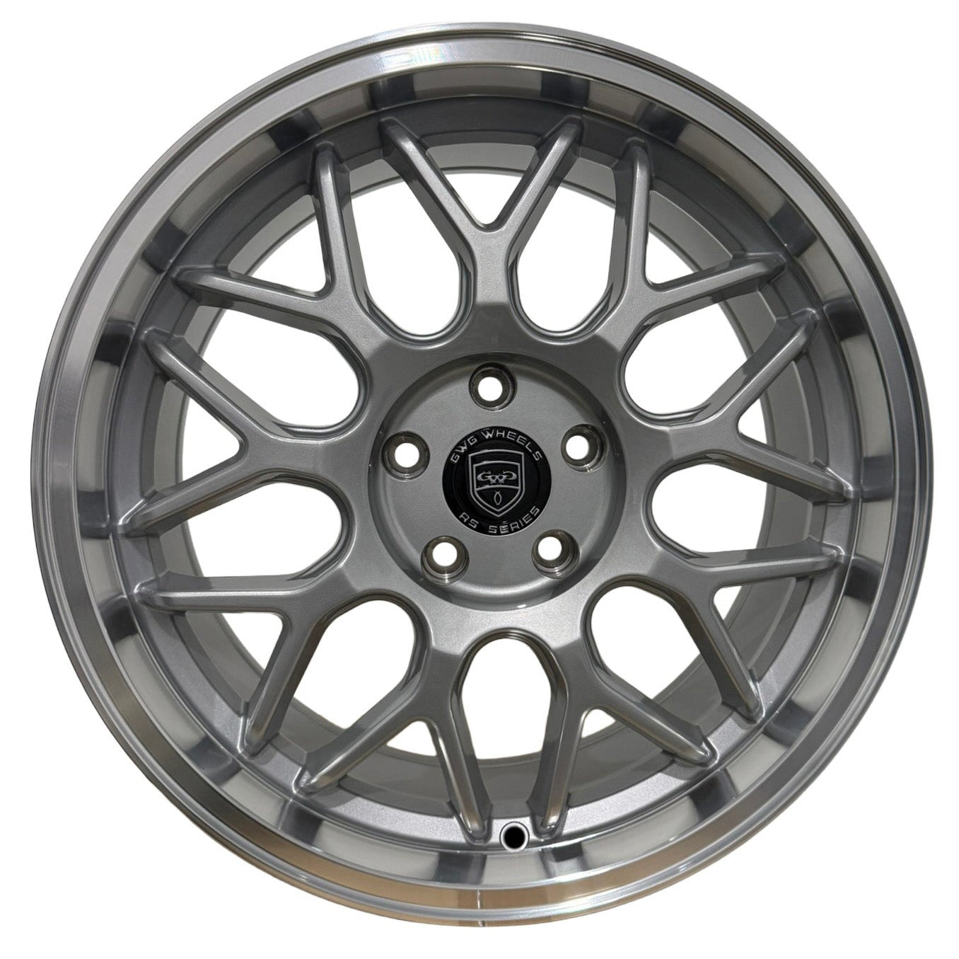 GWG RS3 18x8.5 SILVER - Gun Hill Tire House (WTW - WHOLESALE TIRES & WHEELS)
