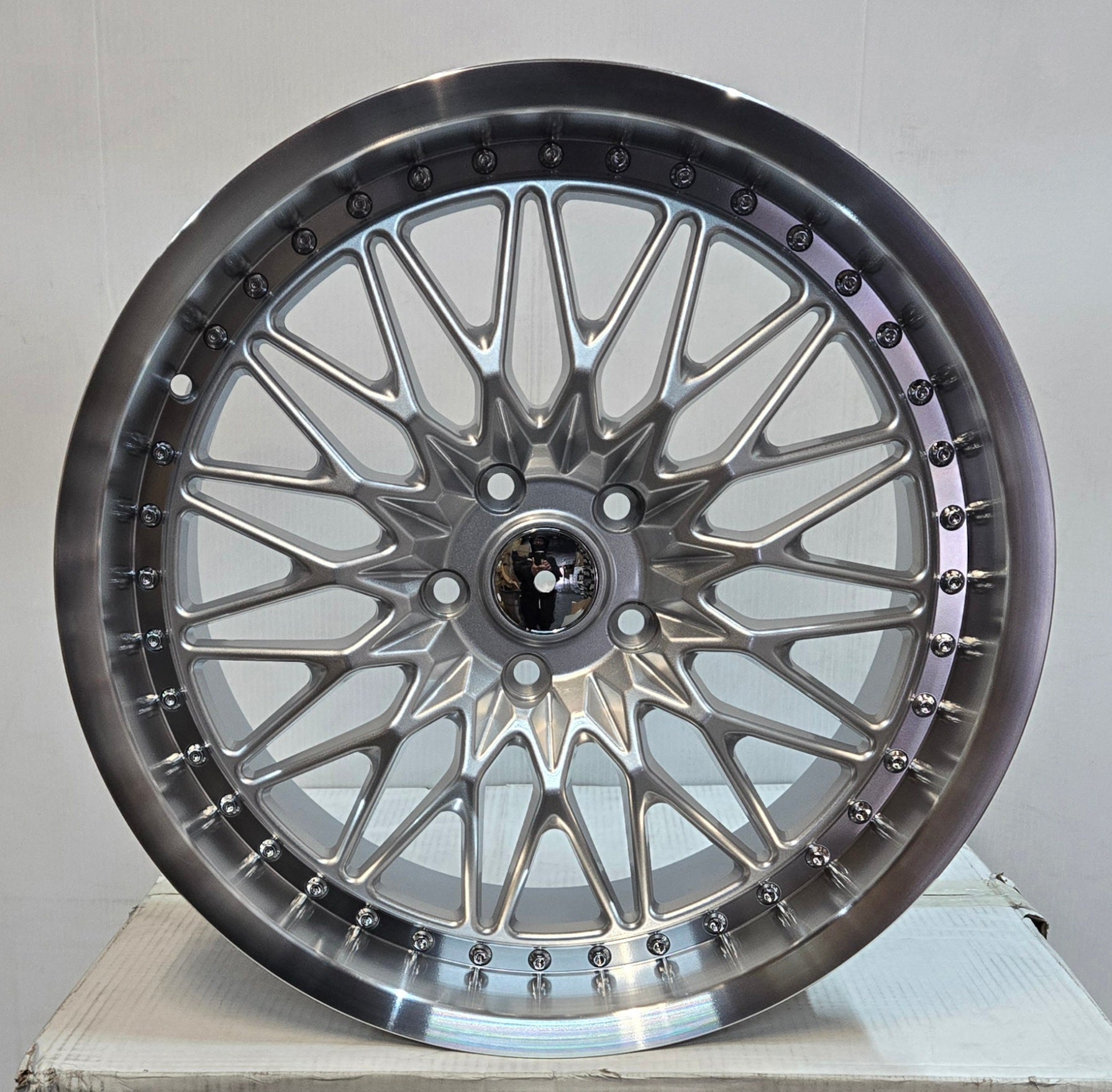 F051 VS - XV STYLE 19X9.5 5X114.3 GLOSS SILVER - Gun Hill Tire House (WTW - WHOLESALE TIRES & WHEELS)