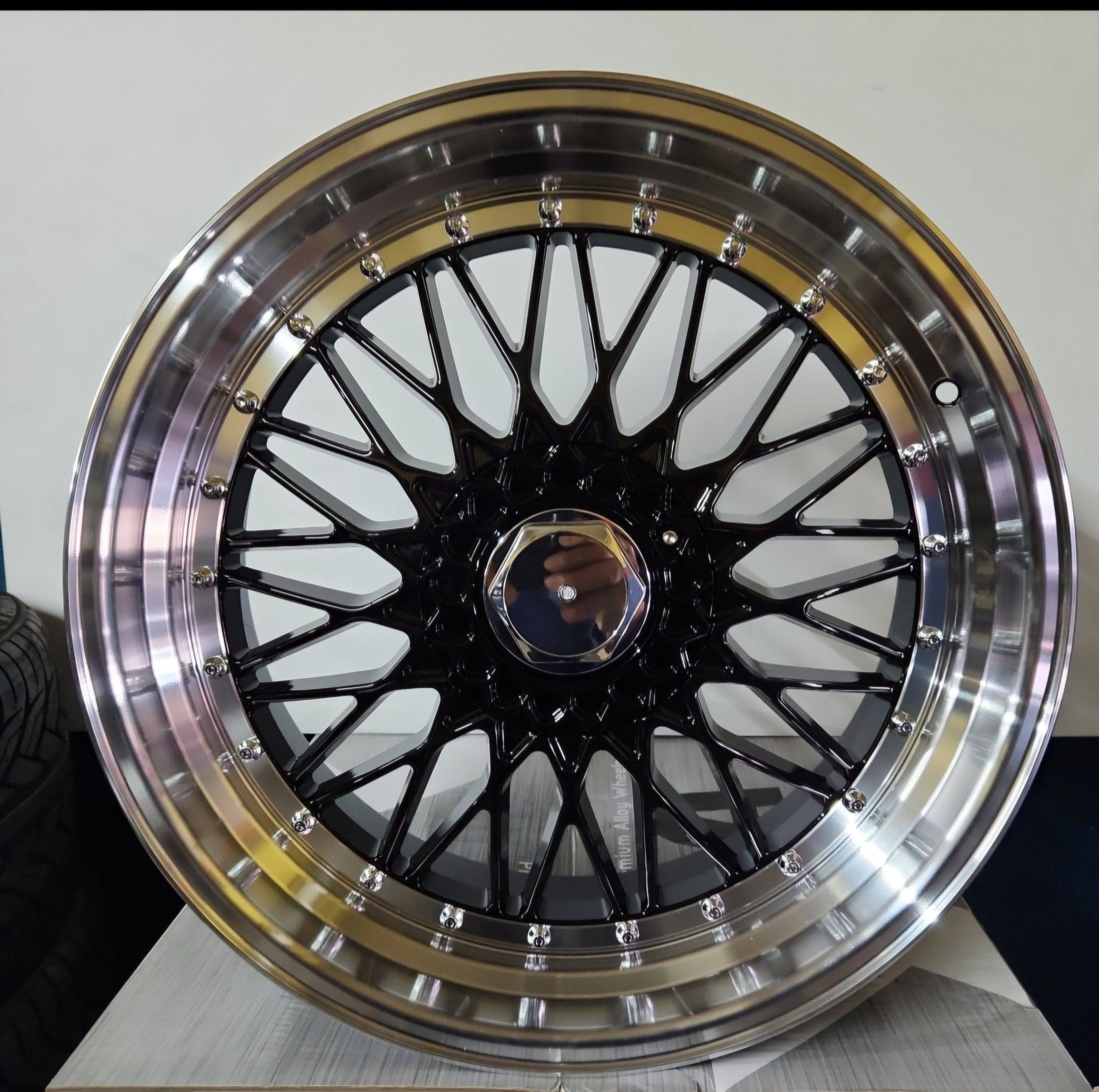 W885 22x9 5x112 / 5x114.3 / 5x120 Black Machine Lip - Gun Hill Tire House (WTW - WHOLESALE TIRES & WHEELS)