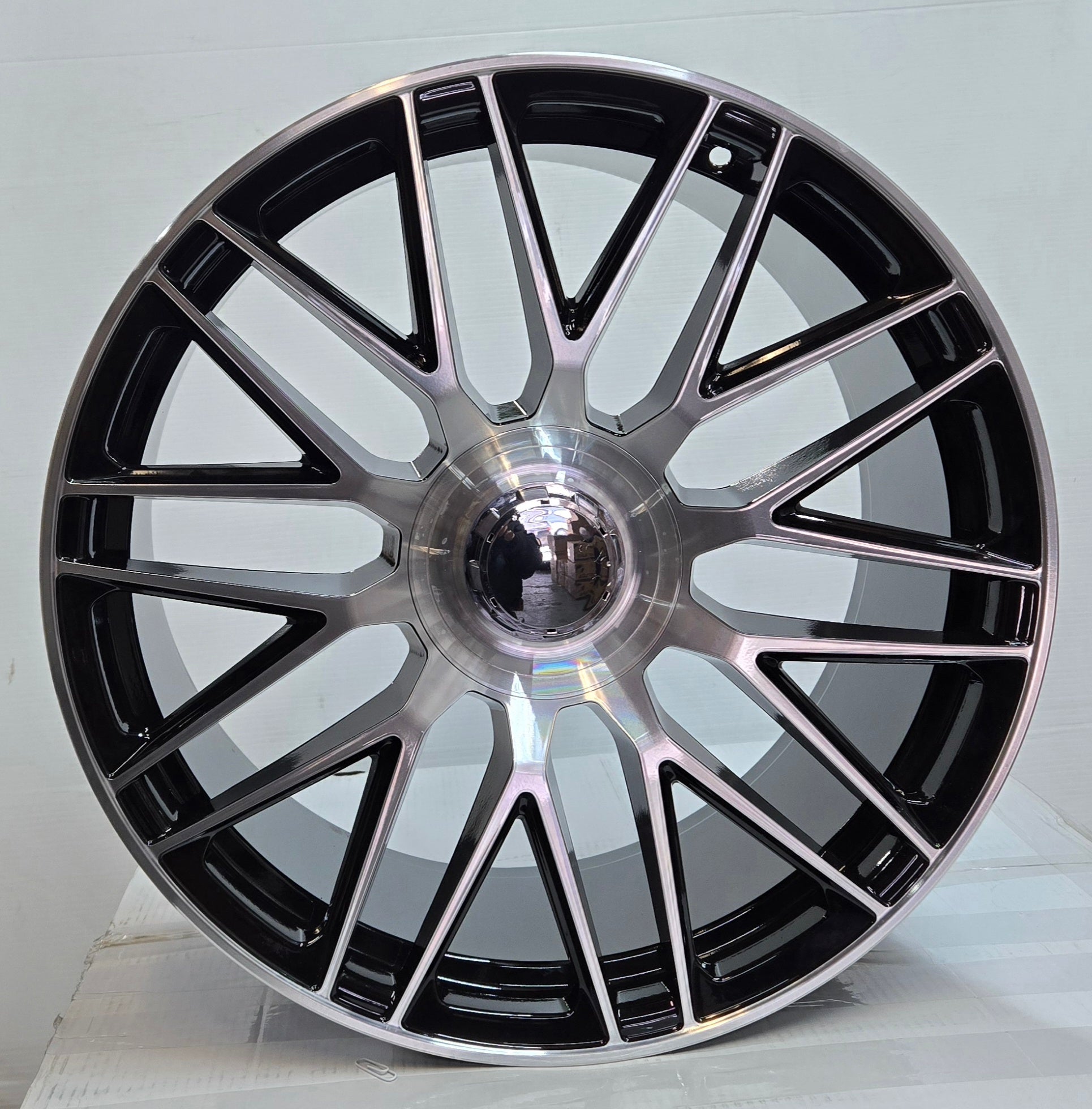 YF 1118 20X9.5 5X112 PIANO BLACK MACHINED - Gun Hill Tire House (WTW - WHOLESALE TIRES & WHEELS)