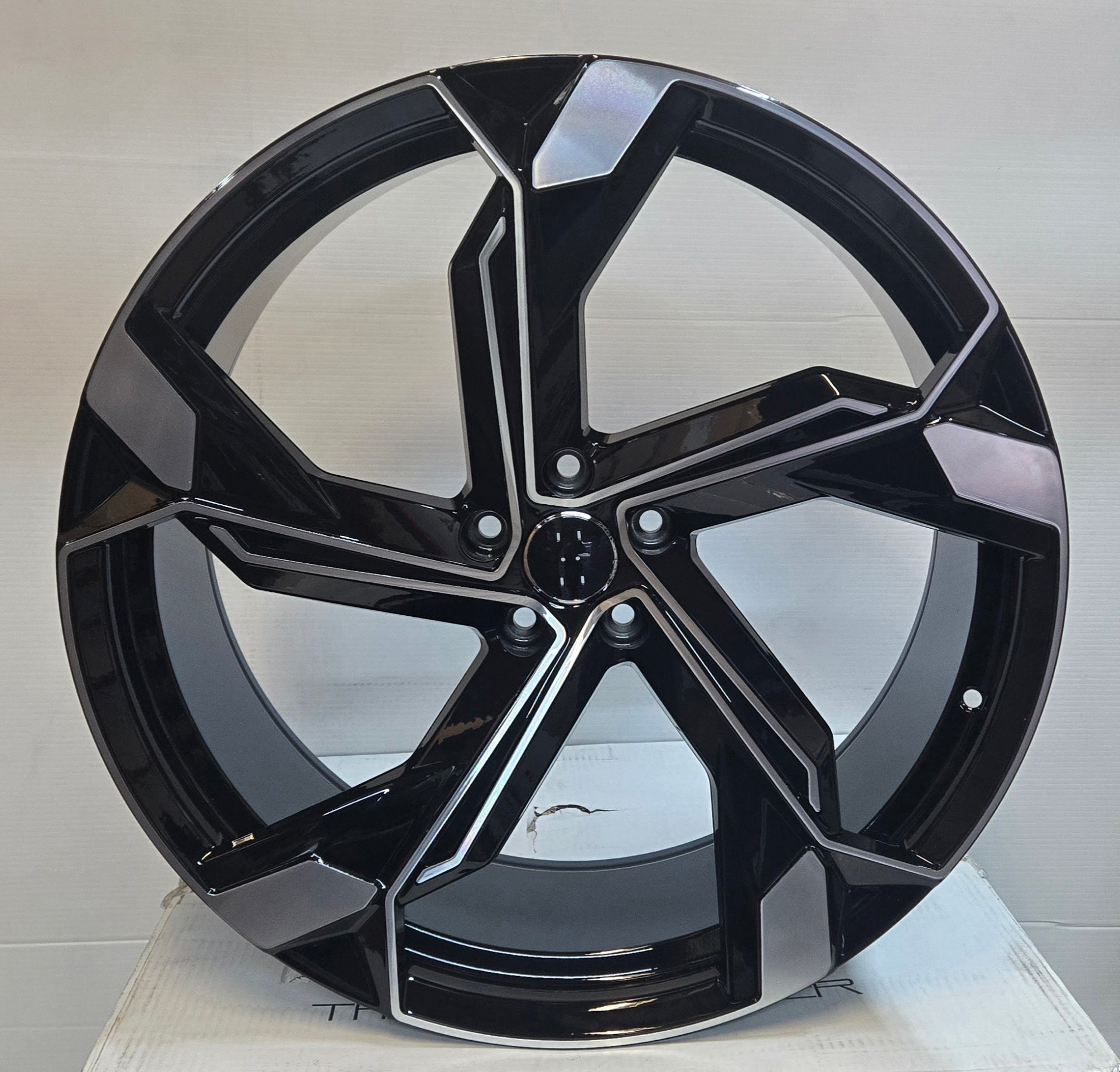 OE.5633 Q7/Q8 STYLE 22X905 5X112 PIANO BLACK - Gun Hill Tire House (WTW - WHOLESALE TIRES & WHEELS)