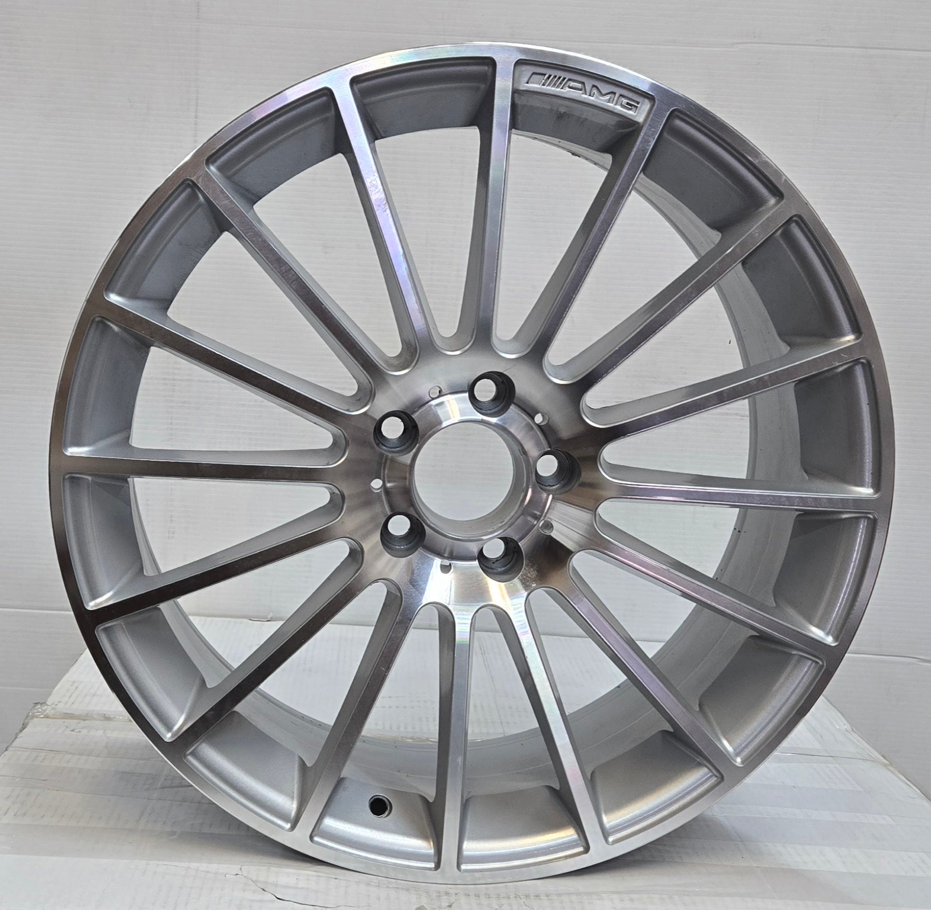 AMG 19X8.5 5X112 SILVER - Gun Hill Tire House (WTW - WHOLESALE TIRES & WHEELS)
