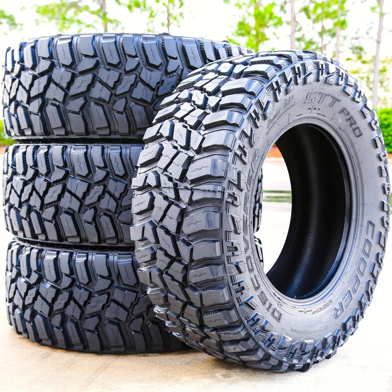 Discoverer STT Pro Mud Terrain LT35X12.50R20 125Q F Light Truck Tire - Gun Hill Tire House (WTW - WHOLESALE TIRES & WHEELS)