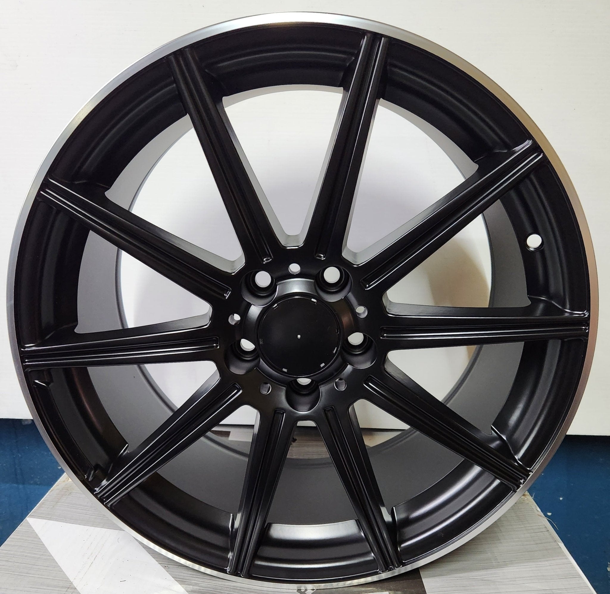 OE - 1047 18X9 5X112 PIANO BLACK MACHINED LINE - Gun Hill Tire House (WTW - WHOLESALE TIRES & WHEELS)