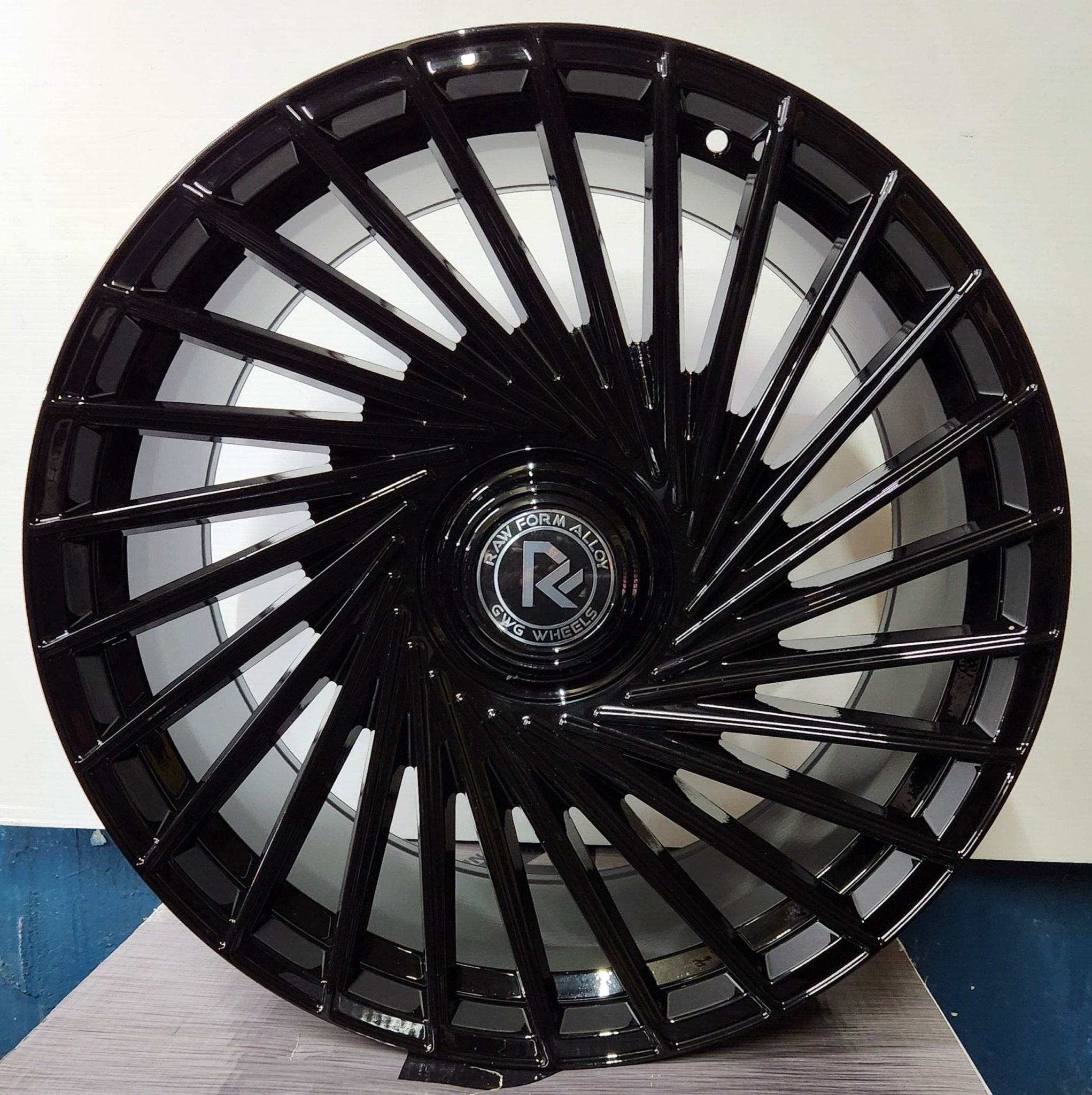 GWG RF2 20x9.0 5x114.3 GLOSS BLACK - Gun Hill Tire House (WTW - WHOLESALE TIRES & WHEELS)