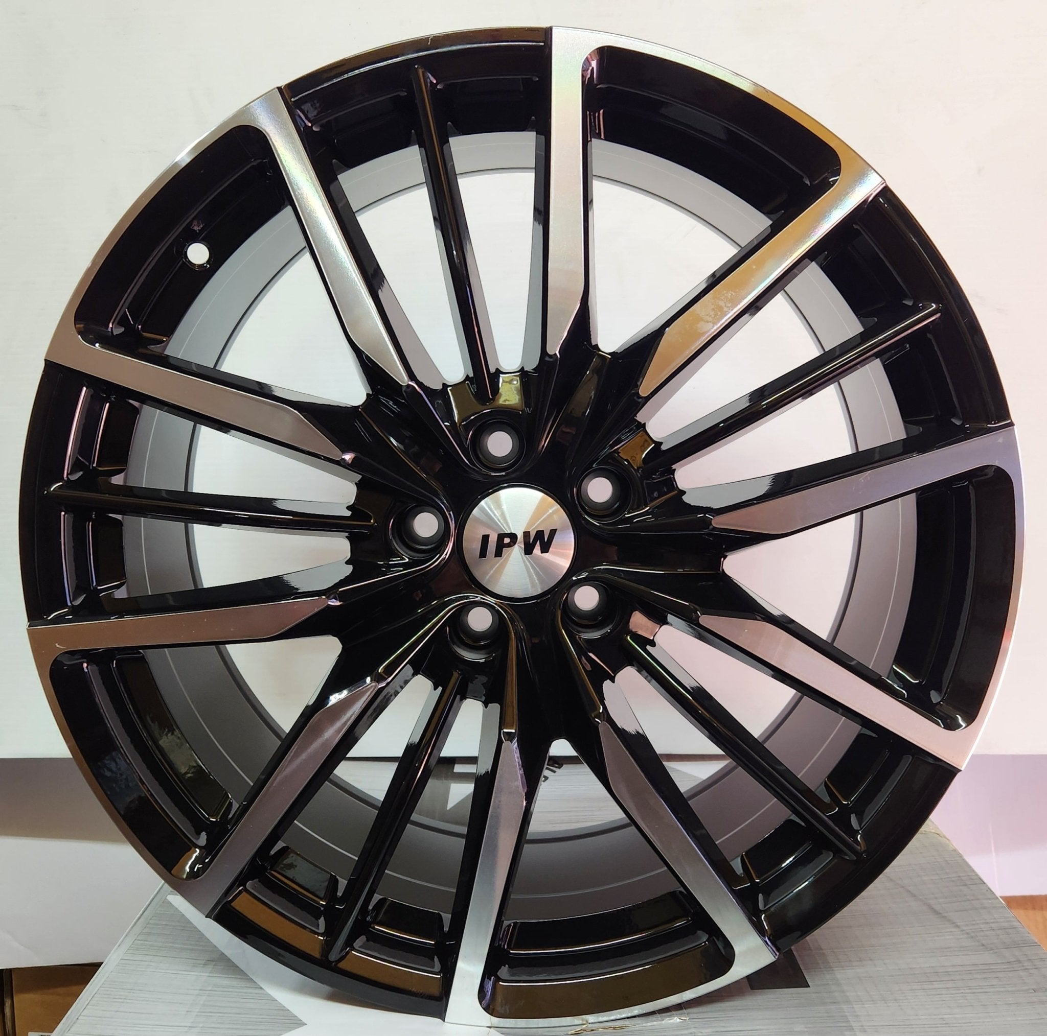 W312 19x8.0 5x114.3 GLOSS BLACK MACHINED FACE - Gun Hill Tire House (WTW - WHOLESALE TIRES & WHEELS)