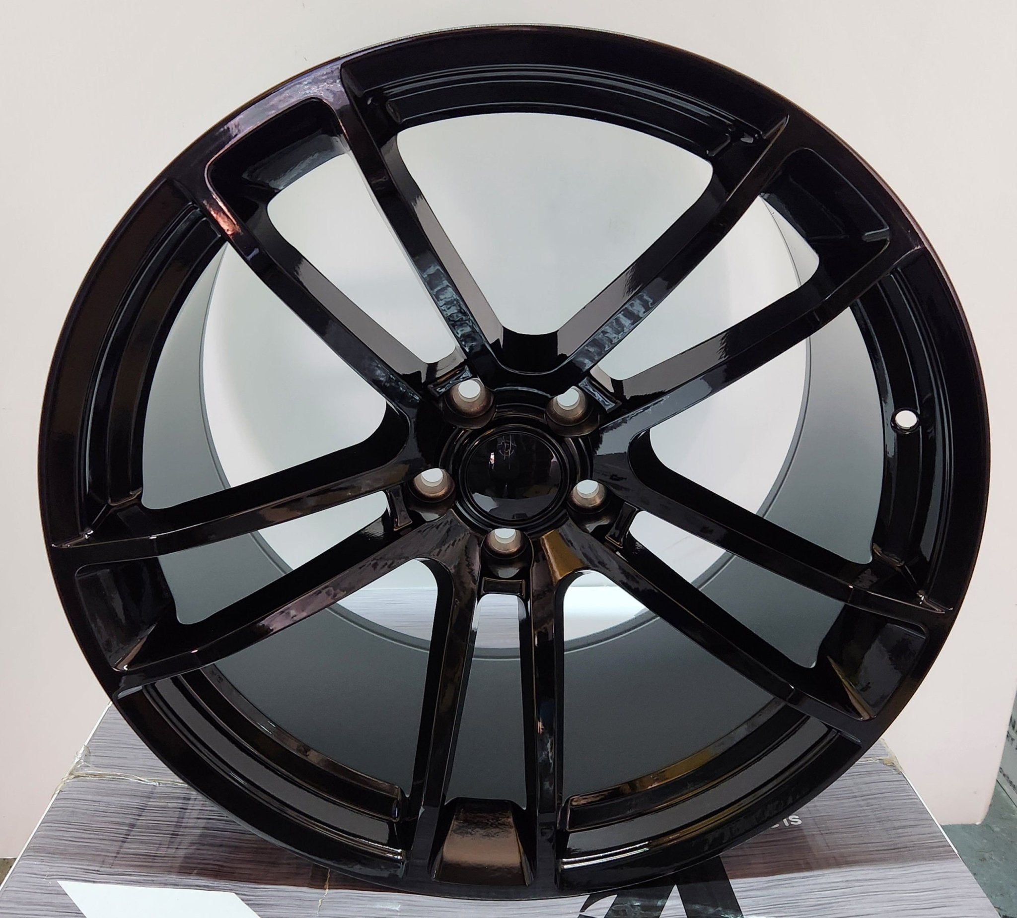 DH009 20x9.5 5x115 GLOSS BLACK - Gun Hill Tire House (WTW - WHOLESALE TIRES & WHEELS)