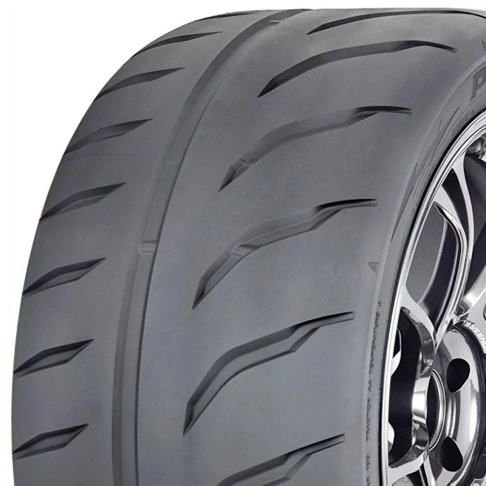 325/30R19 Toyo Proxes R888R 101 Y Tire - Gun Hill Tire House (WTW - WHOLESALE TIRES & WHEELS)