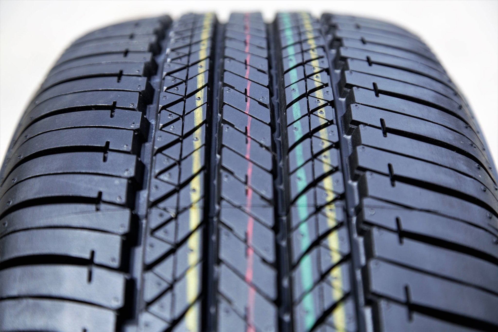 255/35R18 Bridgestone Turanza EL400 - 02 90 W Tire - Gun Hill Tire House (WTW - WHOLESALE TIRES & WHEELS)