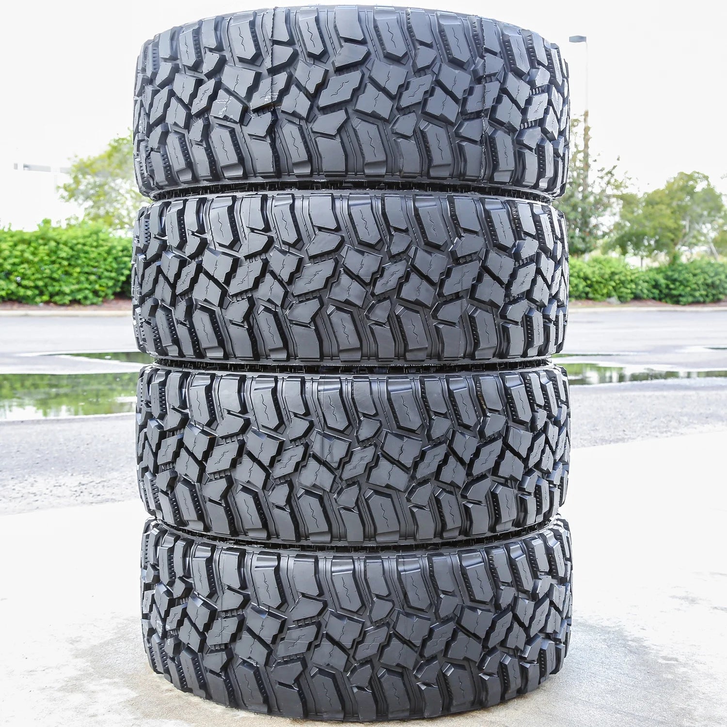 Discoverer STT Pro Mud Terrain LT35X12.50R20 125Q F Light Truck Tire - Gun Hill Tire House (WTW - WHOLESALE TIRES & WHEELS)