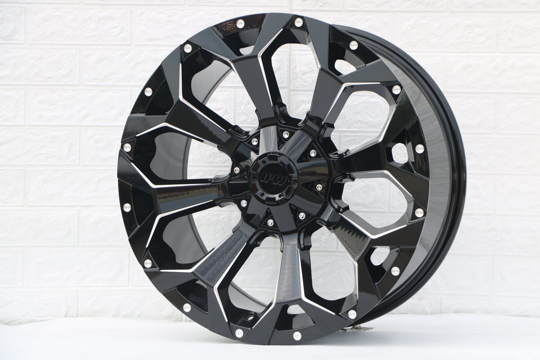 W950 1670 Gloss Black Milled 22x10 ET0 5x127/114.3 CB71.6 - Gun Hill Tire House (WTW - WHOLESALE TIRES & WHEELS)