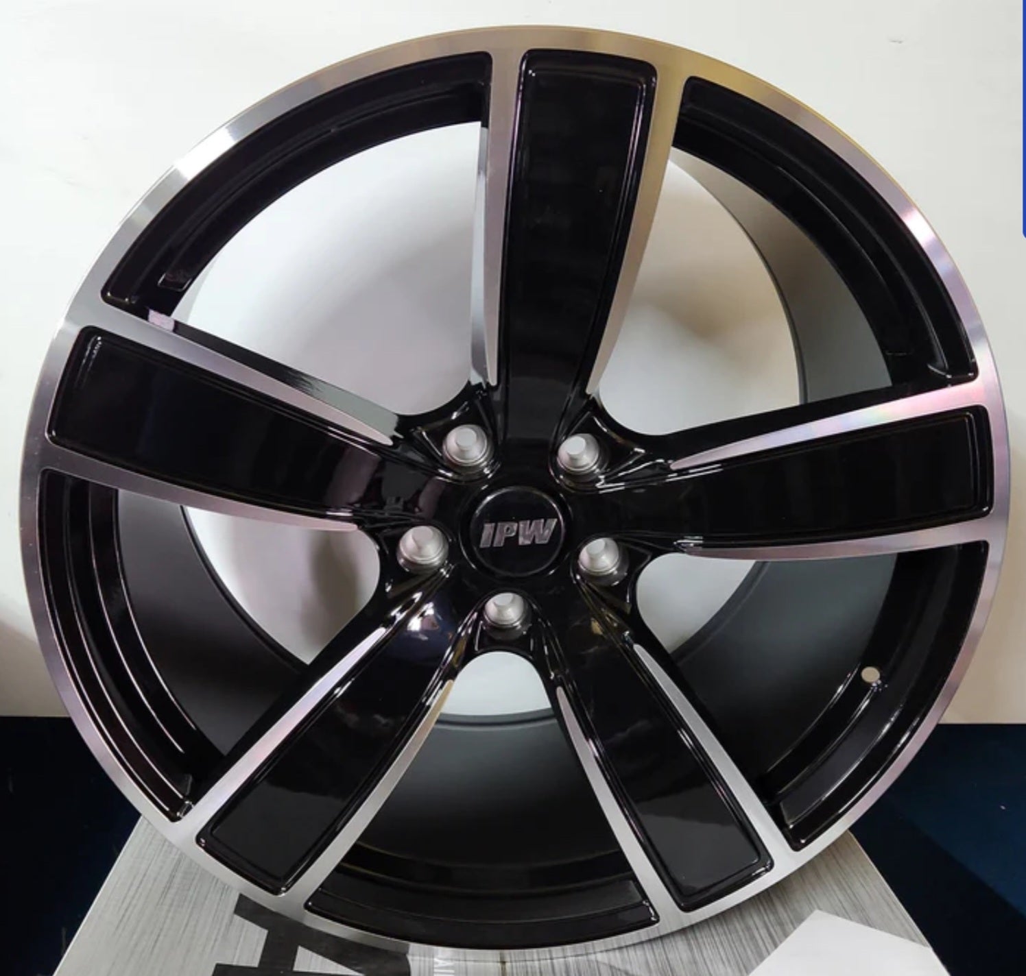 OE - 5584 22X10 5X130 PIANO BLACK MACHINED FACE - Gun Hill Tire House (WTW - WHOLESALE TIRES & WHEELS)