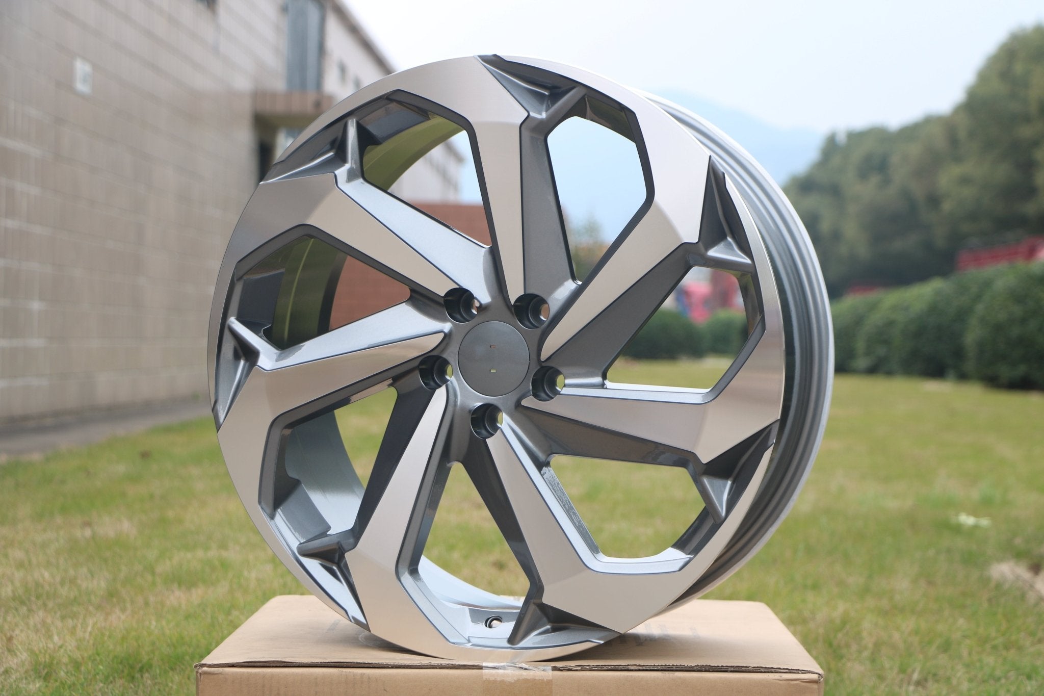 W316 Gunmetal Machined Face 22x8.0 ET40 5x120 CB73.1 - Gun Hill Tire House (WTW - WHOLESALE TIRES & WHEELS)