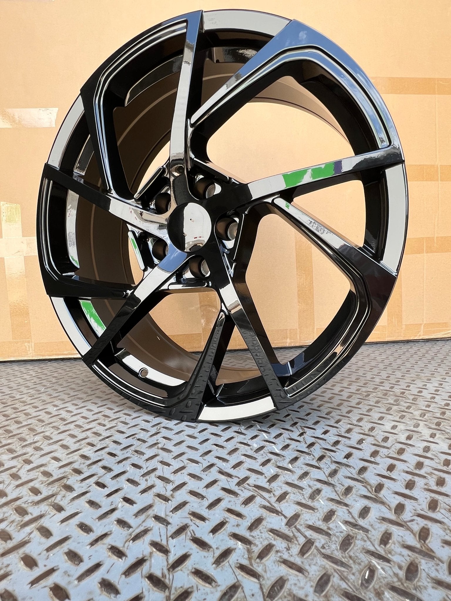 W317 1733 Gloss Black 20x8.0 ET35 5x114.3 CB73.1 C521 - 02 - B - Gun Hill Tire House (WTW - WHOLESALE TIRES & WHEELS)