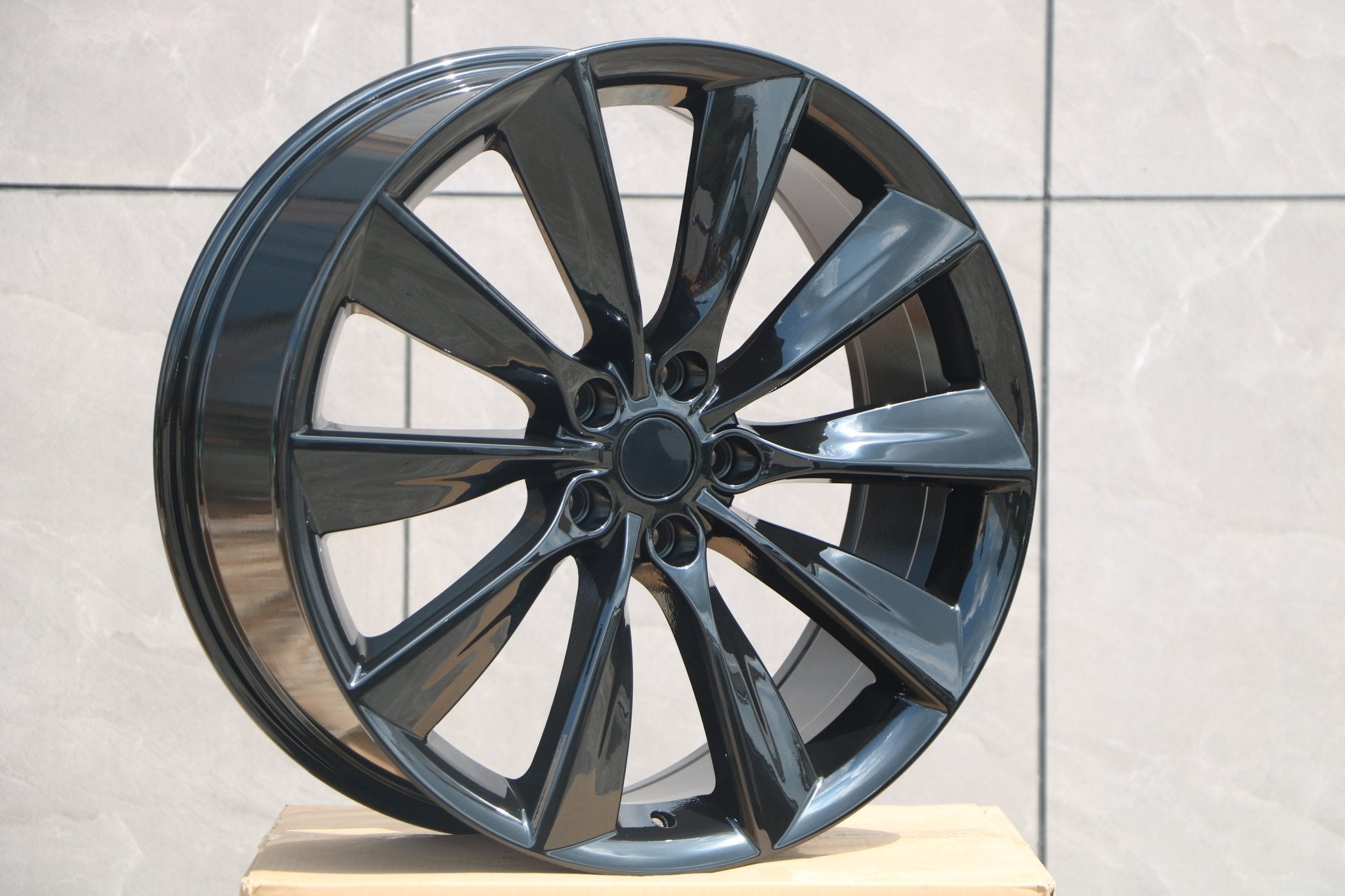W450 1385 OE Gunmetal 21x8.5 ET40 5x120 CB64.1 - Gun Hill Tire House (WTW - WHOLESALE TIRES & WHEELS)