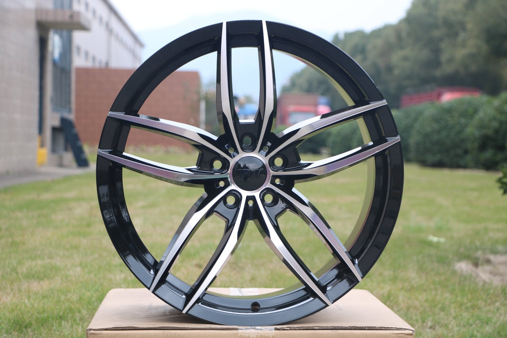 W524 D1407 20x8.5 Black Machined Face 20x8.5 Et35 5x114.3 CB73.1 - Gun Hill Tire House (WTW - WHOLESALE TIRES & WHEELS)