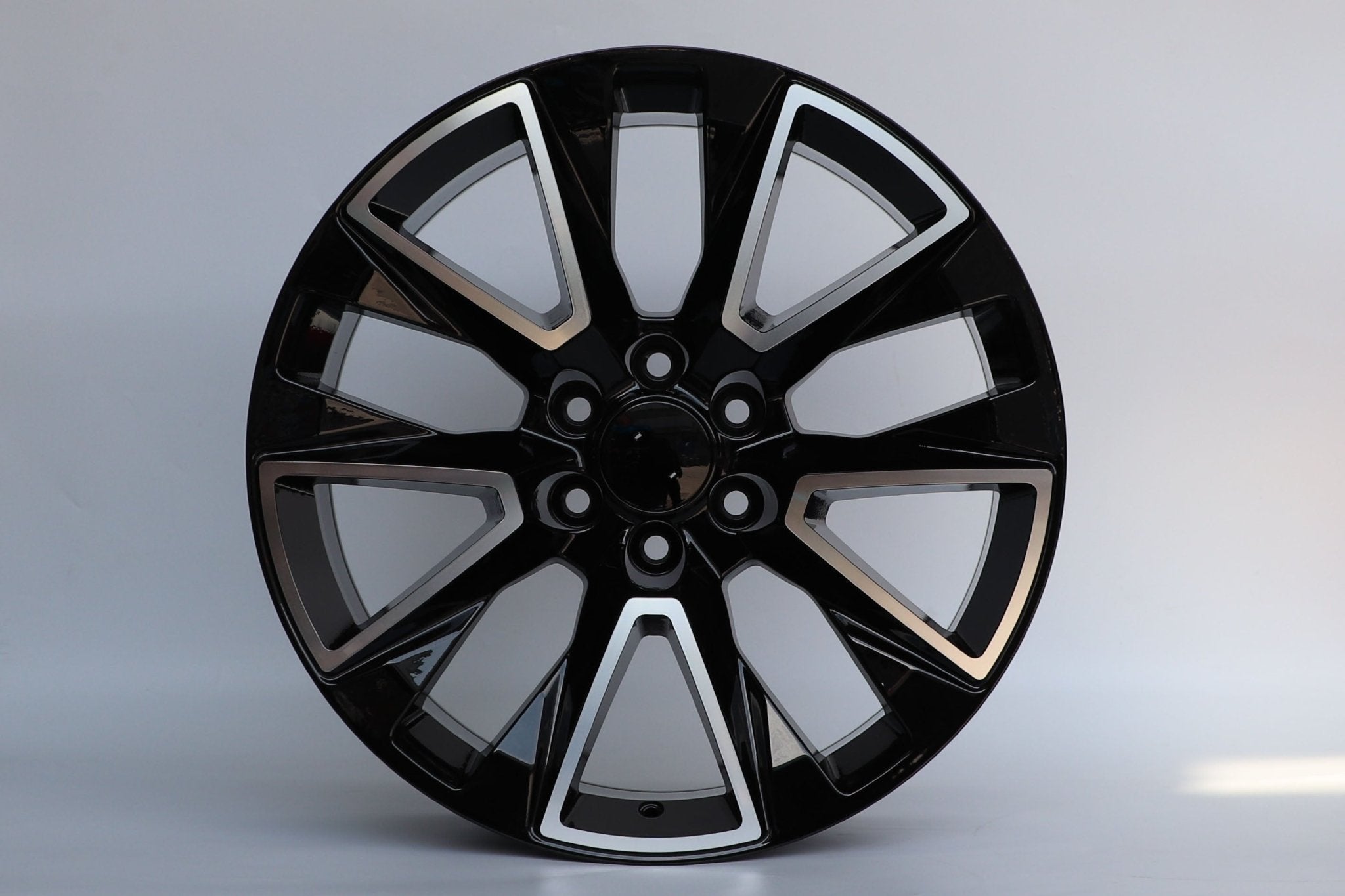 W574 D1752 Black Machined Face 22x9.0 ET24 6x139.7 CB78.1 - Gun Hill Tire House (WTW - WHOLESALE TIRES & WHEELS)