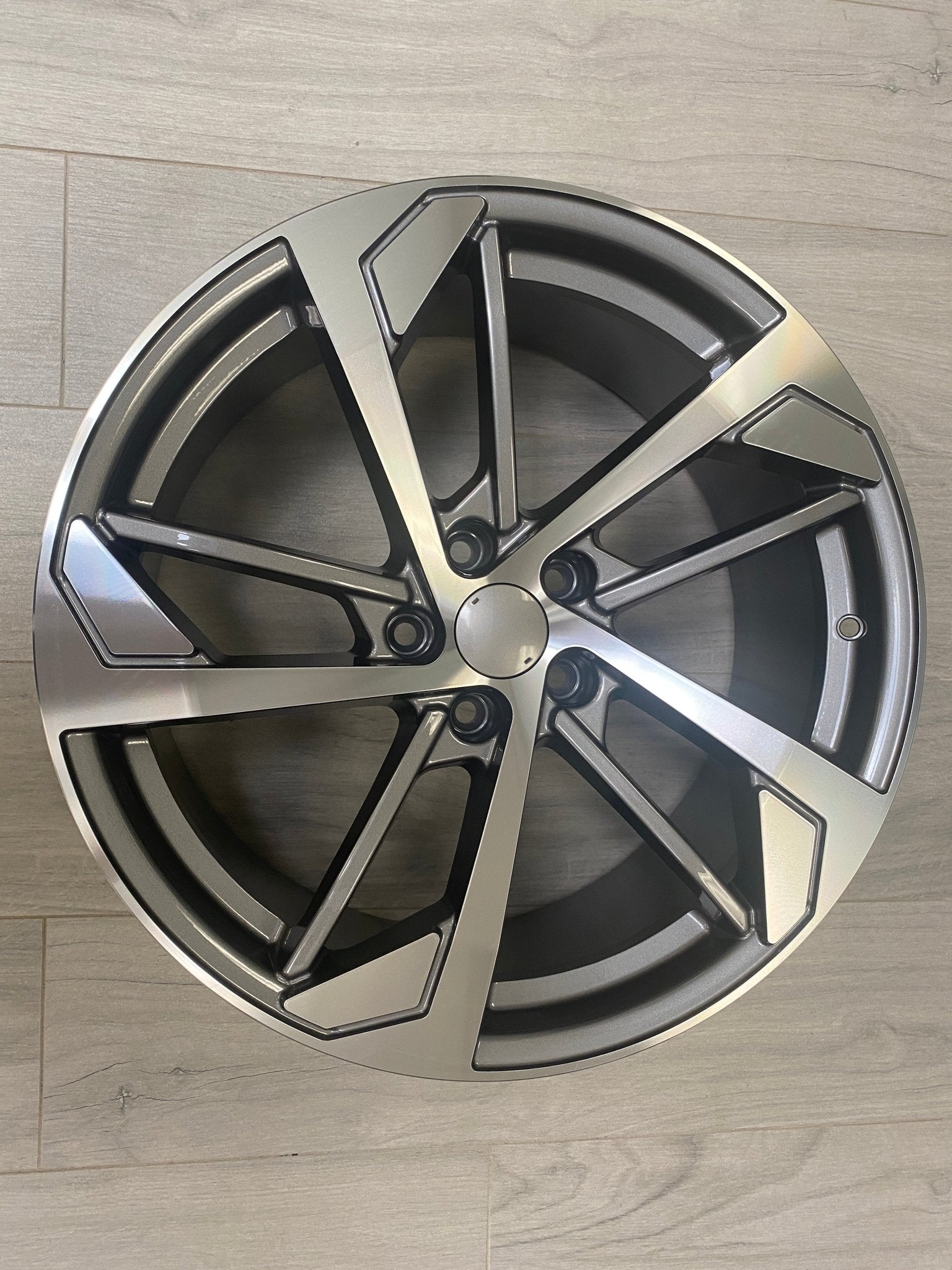 W614 1277 Gunmetal Machined 19x8.5 ET35 5x112 CB66.56 - Gun Hill Tire House (WTW - WHOLESALE TIRES & WHEELS)