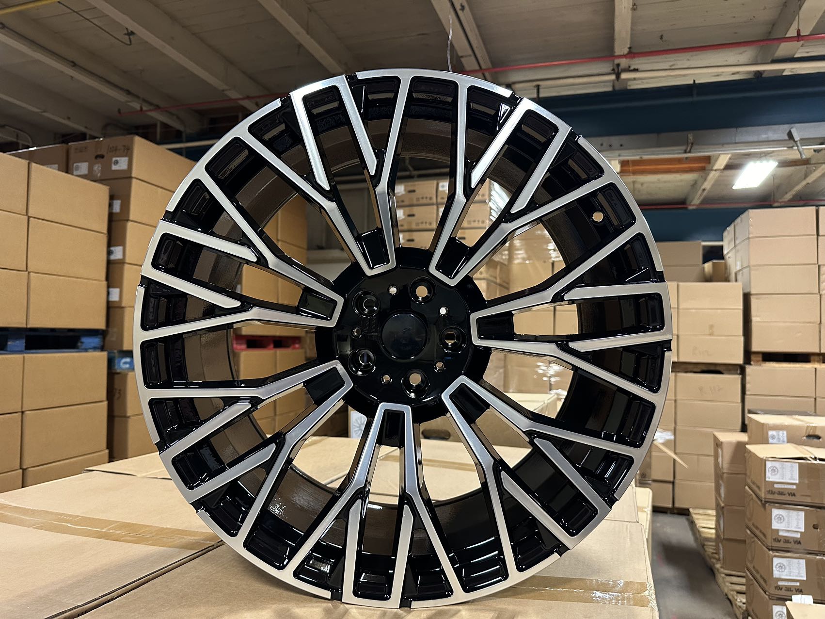 W721 F3038 Black Machined Face 22x9.5 ET37 5x120 CB74.1 - Gun Hill Tire House (WTW - WHOLESALE TIRES & WHEELS)