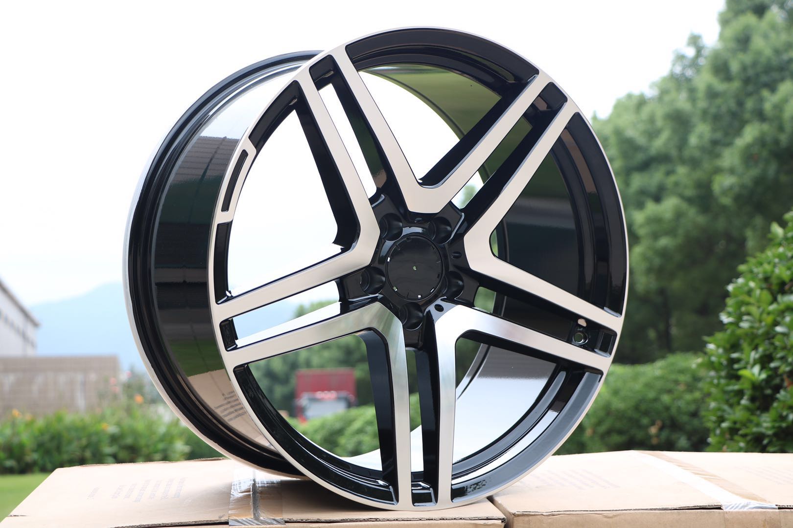 W815 Black Machined Face 18x9.5 ET35 5x112 CB66.6 - Gun Hill Tire House (WTW - WHOLESALE TIRES & WHEELS)