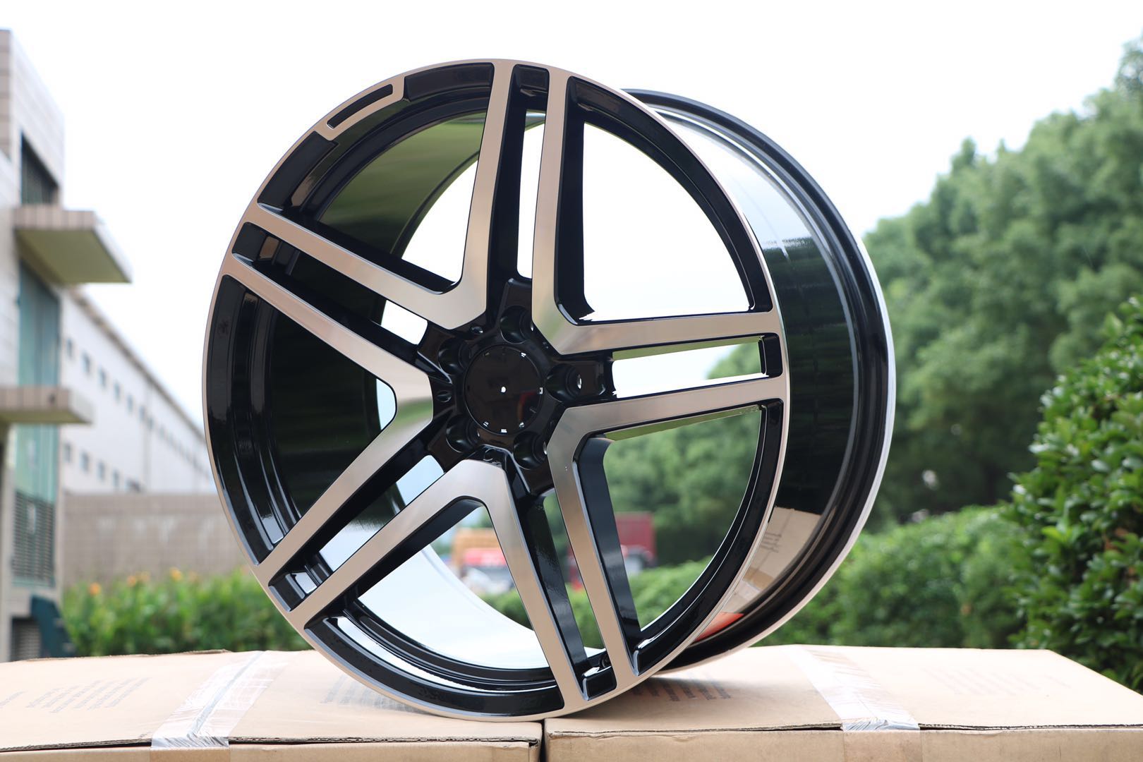 W815 1048 Black Machined Face 20x8.5 ET35 5x112 CB66.6 - Gun Hill Tire House (WTW - WHOLESALE TIRES & WHEELS)