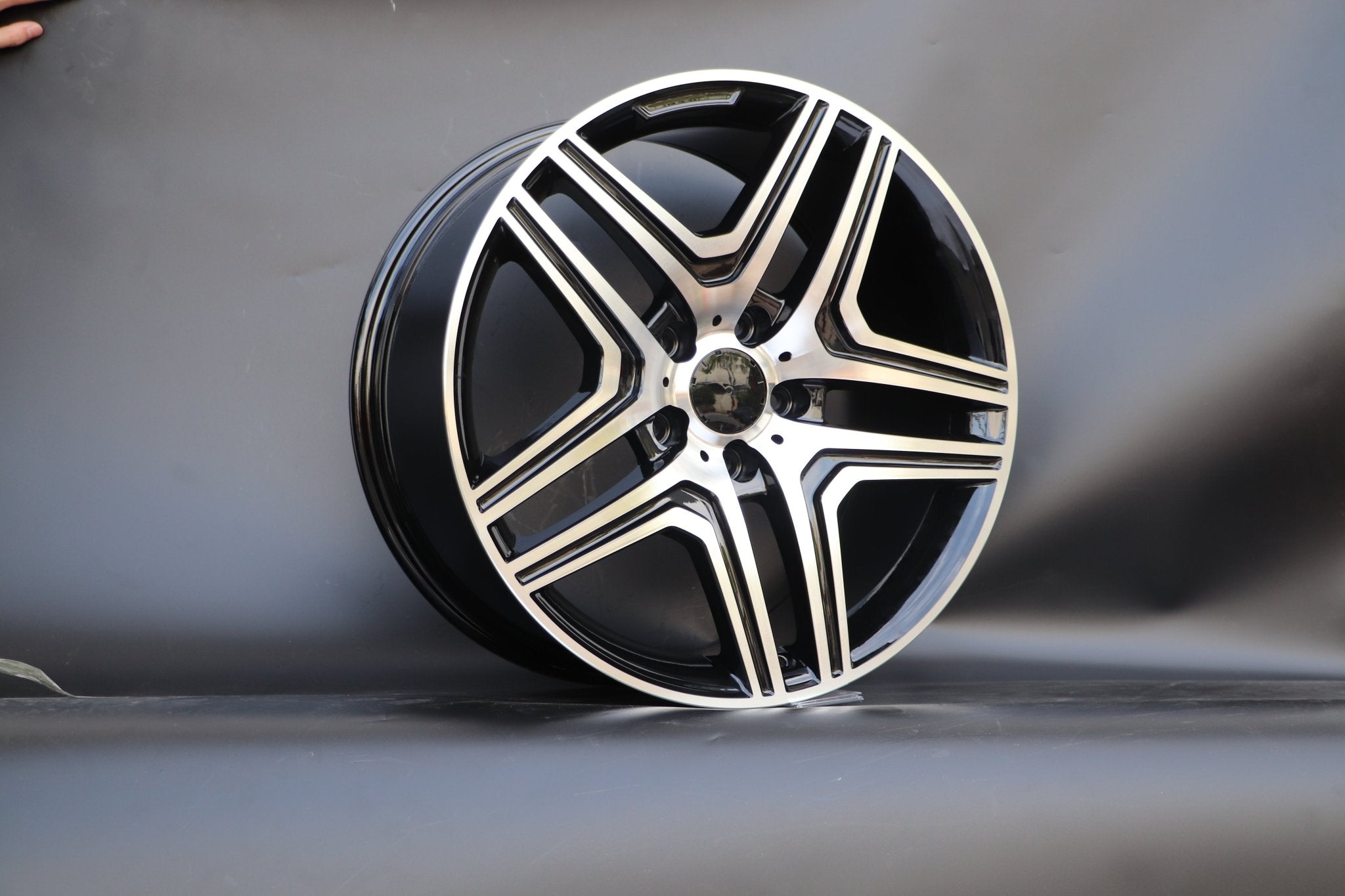 W824 157 Black Machined Face 22x10.0 ET45 5x130 CB84.1 - Gun Hill Tire House (WTW - WHOLESALE TIRES & WHEELS)