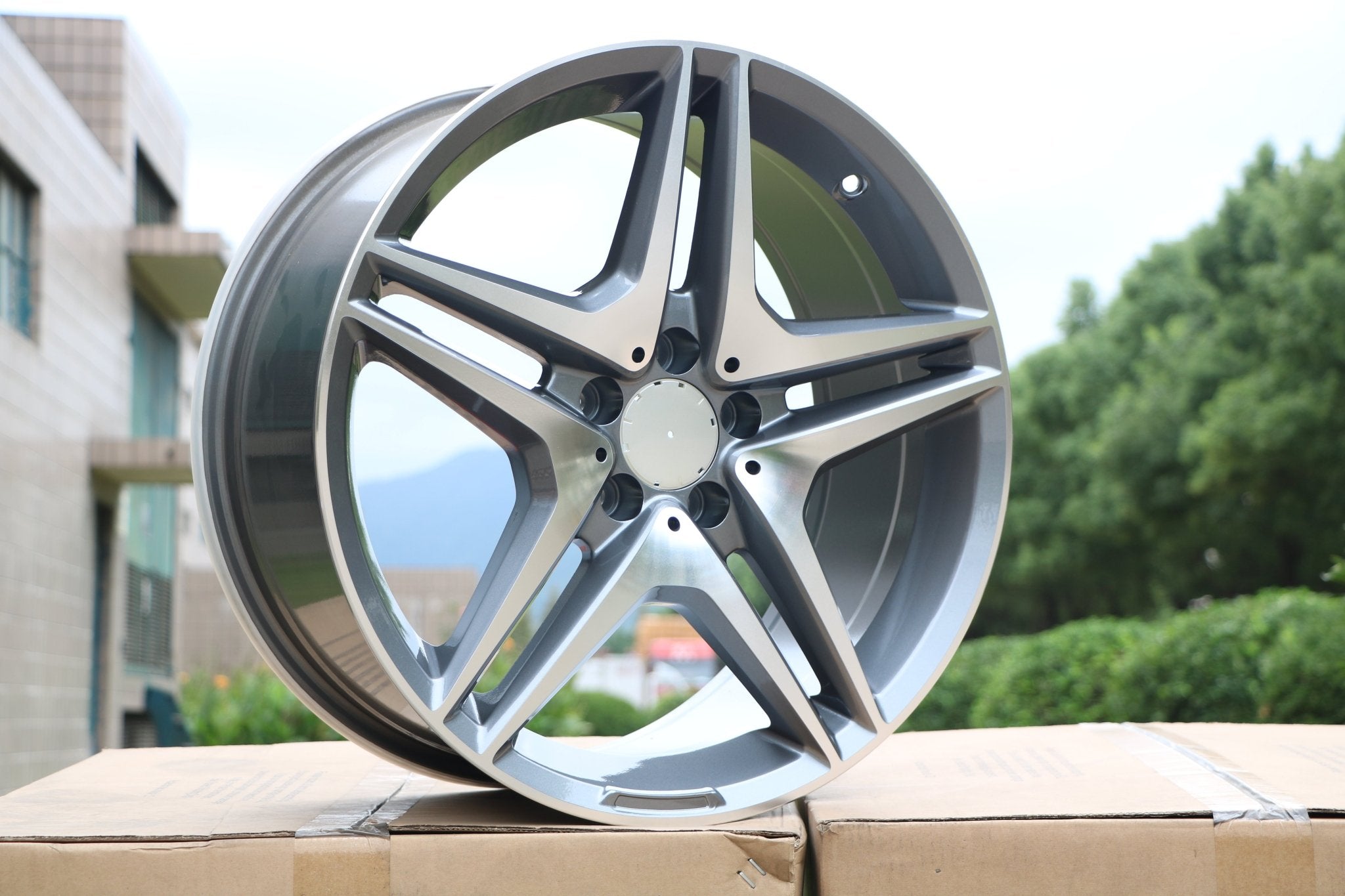 W828 Gunmetal Machined Face 18*9.5 ET35 5*112 CB66.6 - Gun Hill Tire House (WTW - WHOLESALE TIRES & WHEELS)