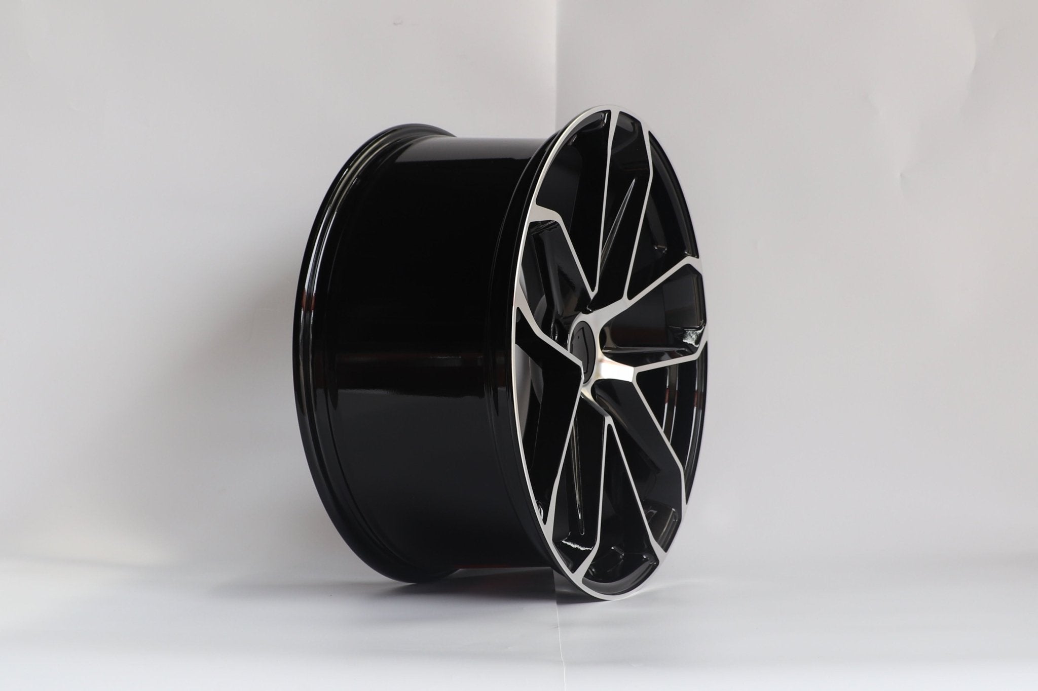 W861 D1869 Black Machine Face 22x11.5 ET61 5x130 CB71.5 - Gun Hill Tire House (WTW - WHOLESALE TIRES & WHEELS)