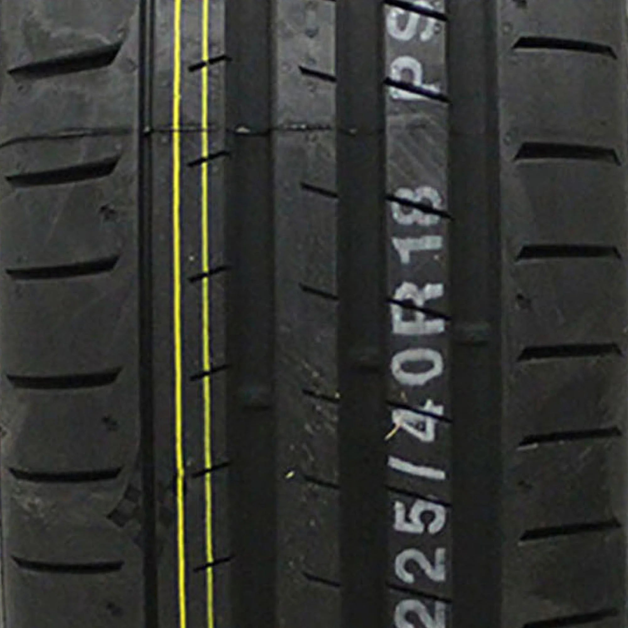 235/35ZR20 Kumho Ecsta PS91 UHP 92Y XL Passenger Tire - Gun Hill Tire House (WTW - WHOLESALE TIRES & WHEELS)