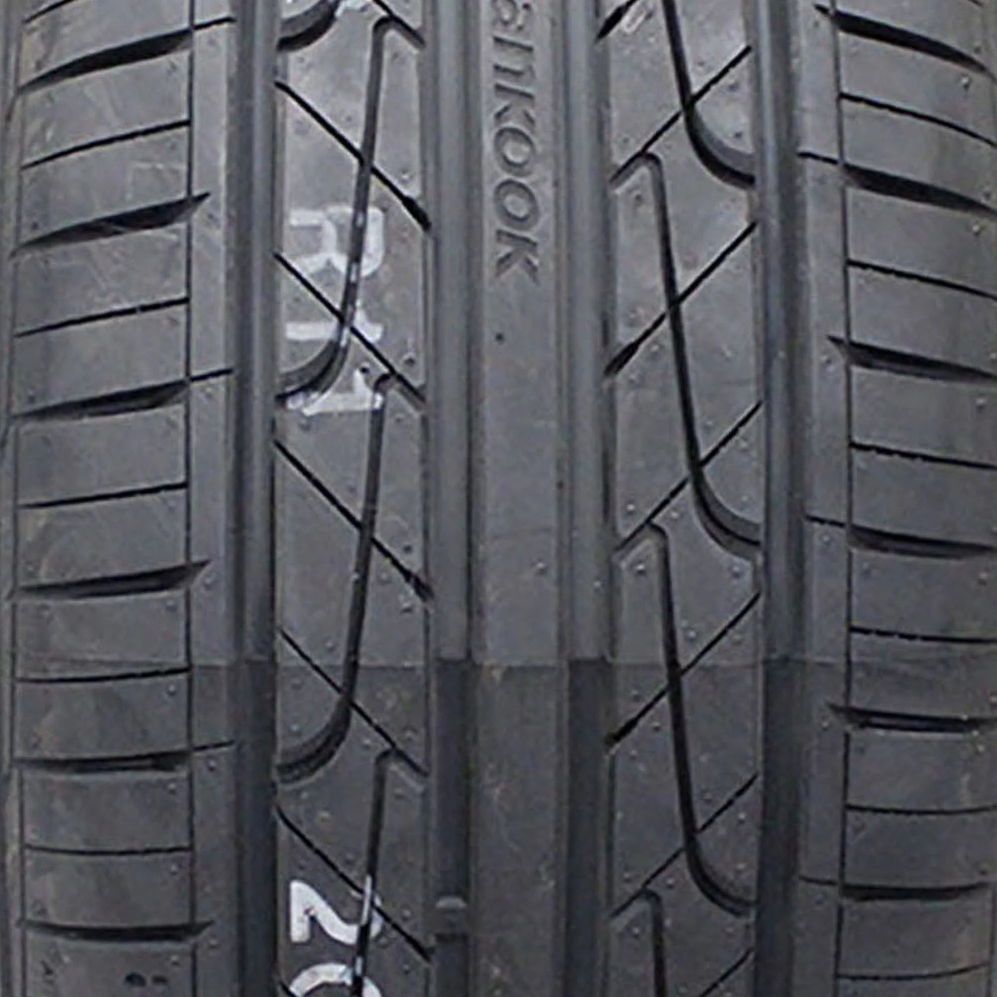 245/40R19 Hankook Ventus V2 Concept2 (H457) UHP 98W XL Passenger Tire - Gun Hill Tire House (WTW - WHOLESALE TIRES & WHEELS)