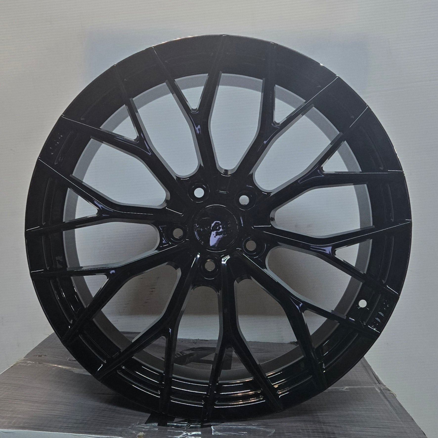 Q44 FORGE 20X8.5 5X120 GLOSS BLACK - Gun Hill Tire House (WTW - WHOLESALE TIRES & WHEELS)