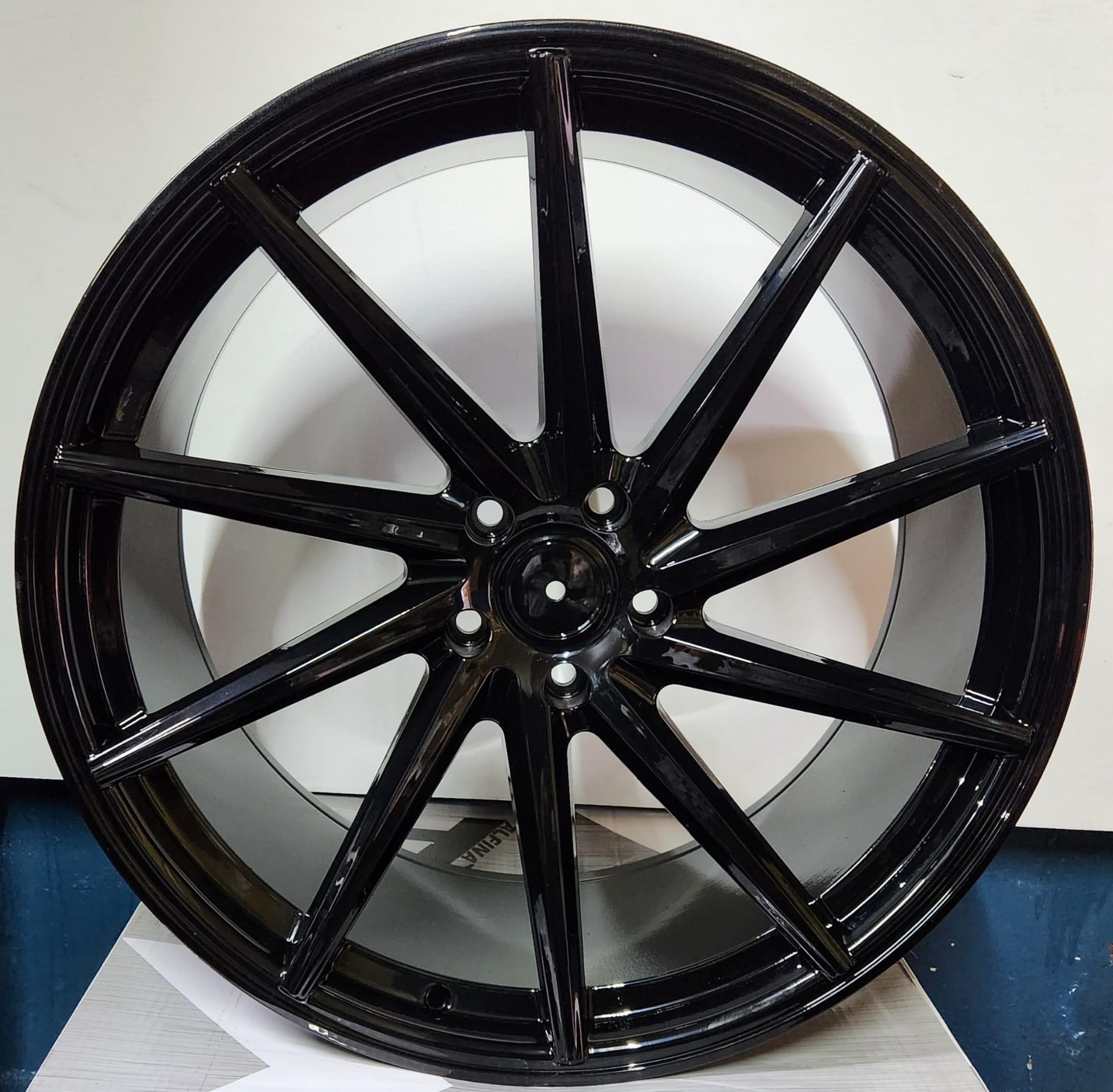 AF301 22X9.0 5X120 GLOSS BLACK - Gun Hill Tire House (WTW - WHOLESALE TIRES & WHEELS)