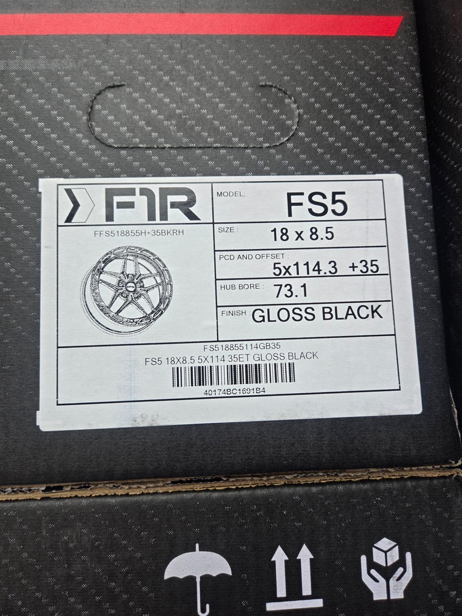 F1R FS5 18X8.5 5X114.3 GLOSS BLACK - Gun Hill Tire House (WTW - WHOLESALE TIRES & WHEELS)