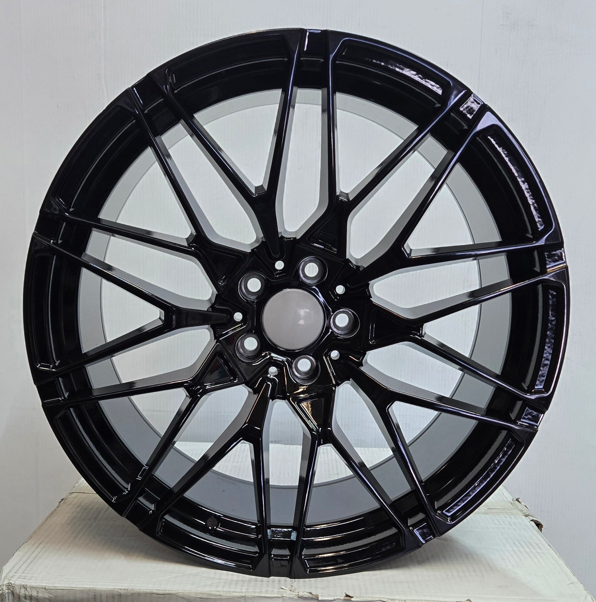 OE - 0295 147GB 818M 20X10.5 5X112 PIANO BLACK - Gun Hill Tire House (WTW - WHOLESALE TIRES & WHEELS)