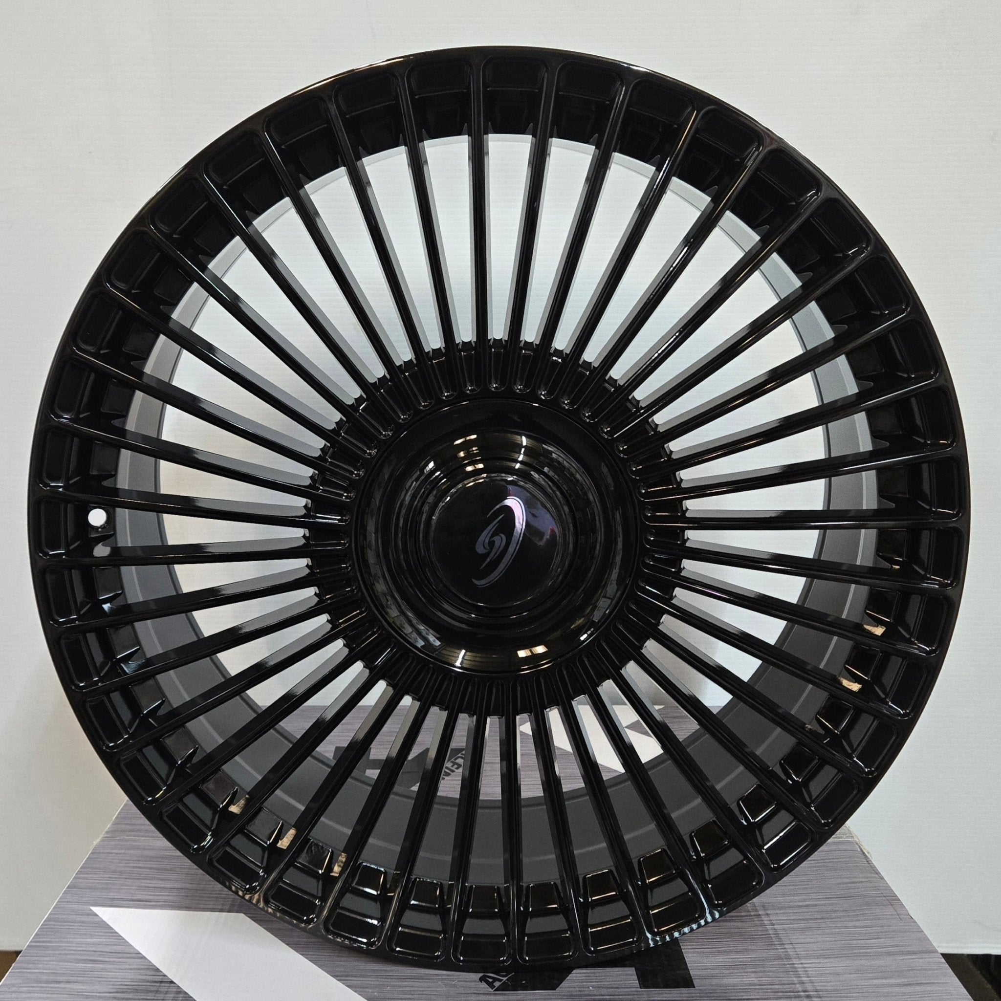 FF77 22X10.5 5X112 5X114.3 5X120 PIANO BLACK FLOATING CAP - Gun Hill Tire House (WTW - WHOLESALE TIRES & WHEELS)